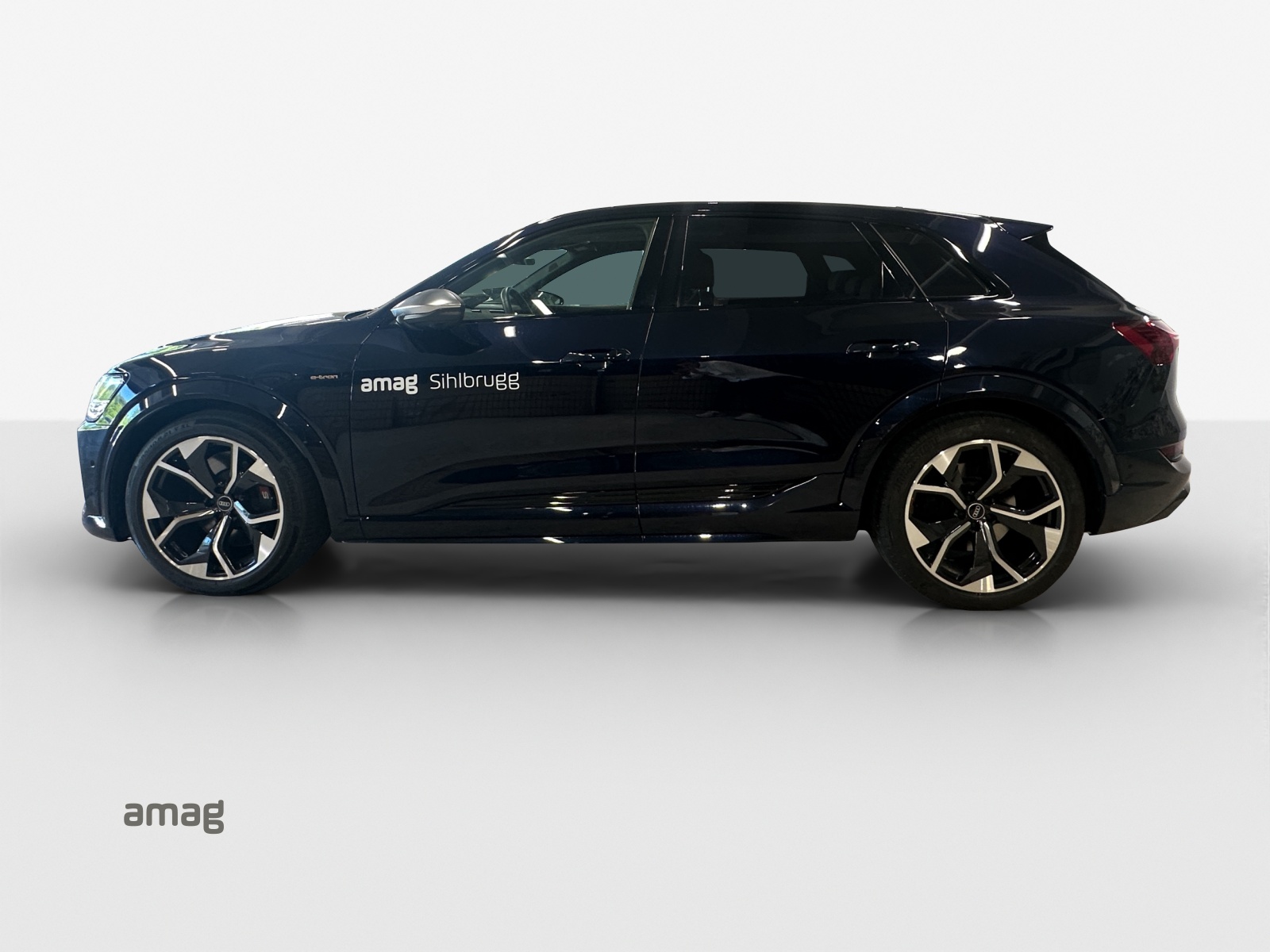 AUDI e-tron S quattro-image-1