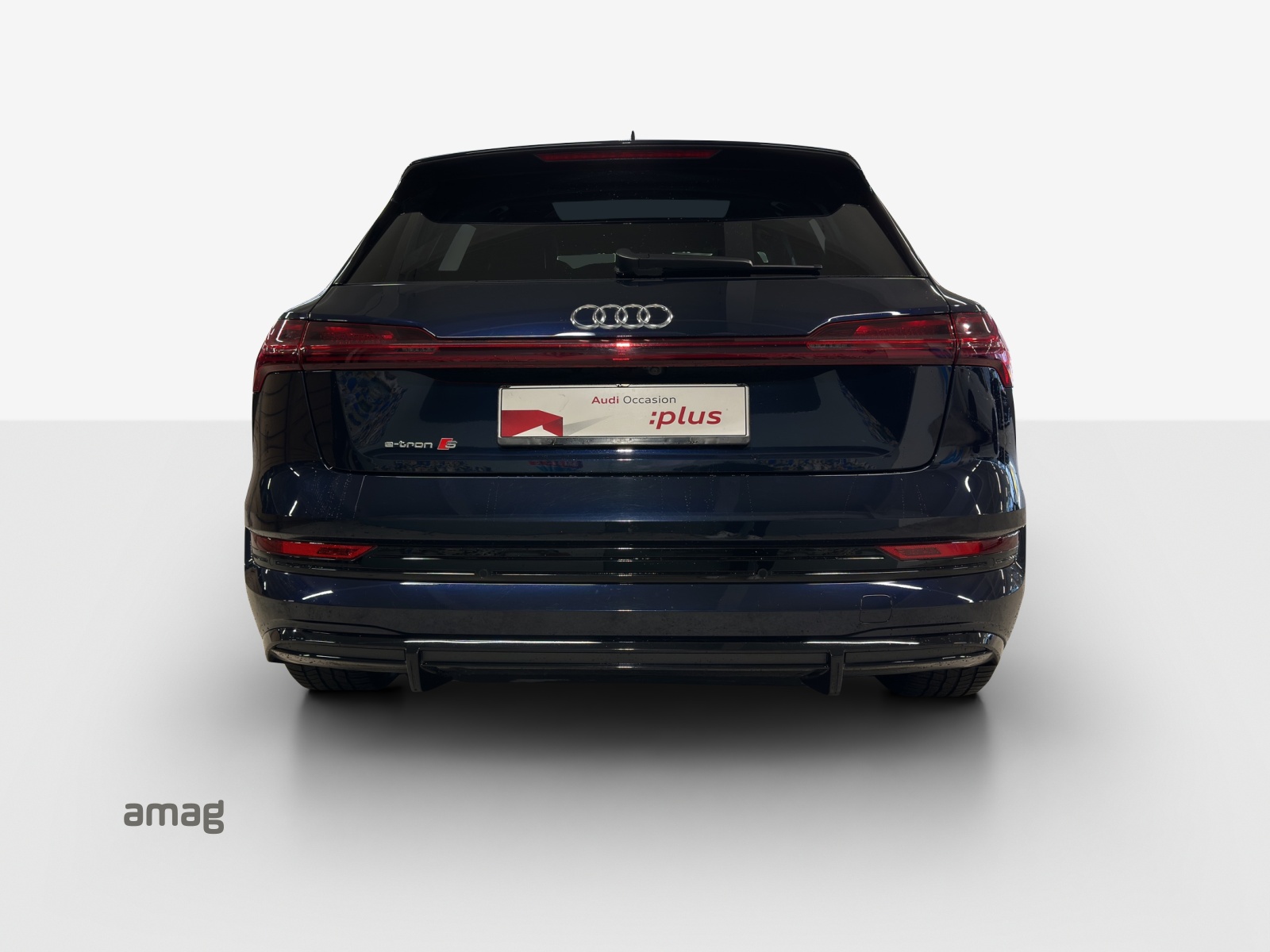 AUDI e-tron S quattro-image-3