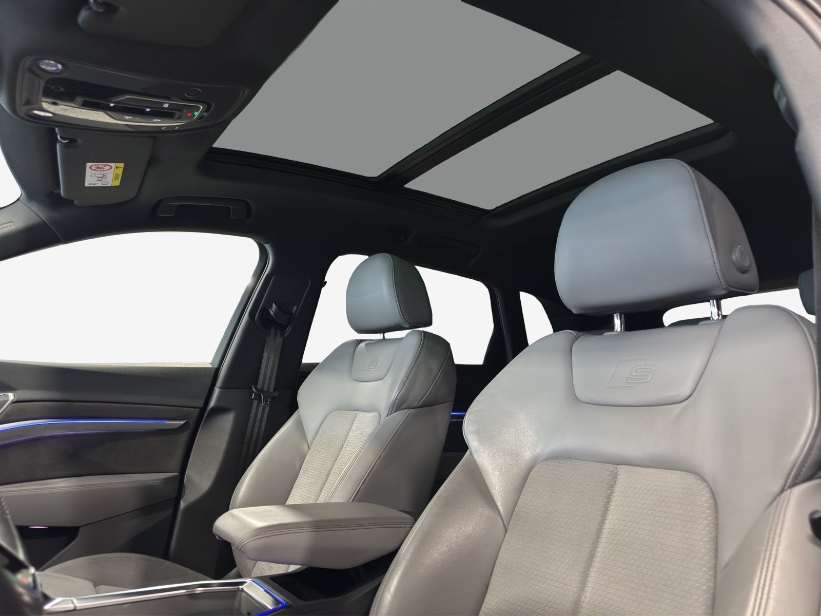 AUDI e-tron S quattro-image-14