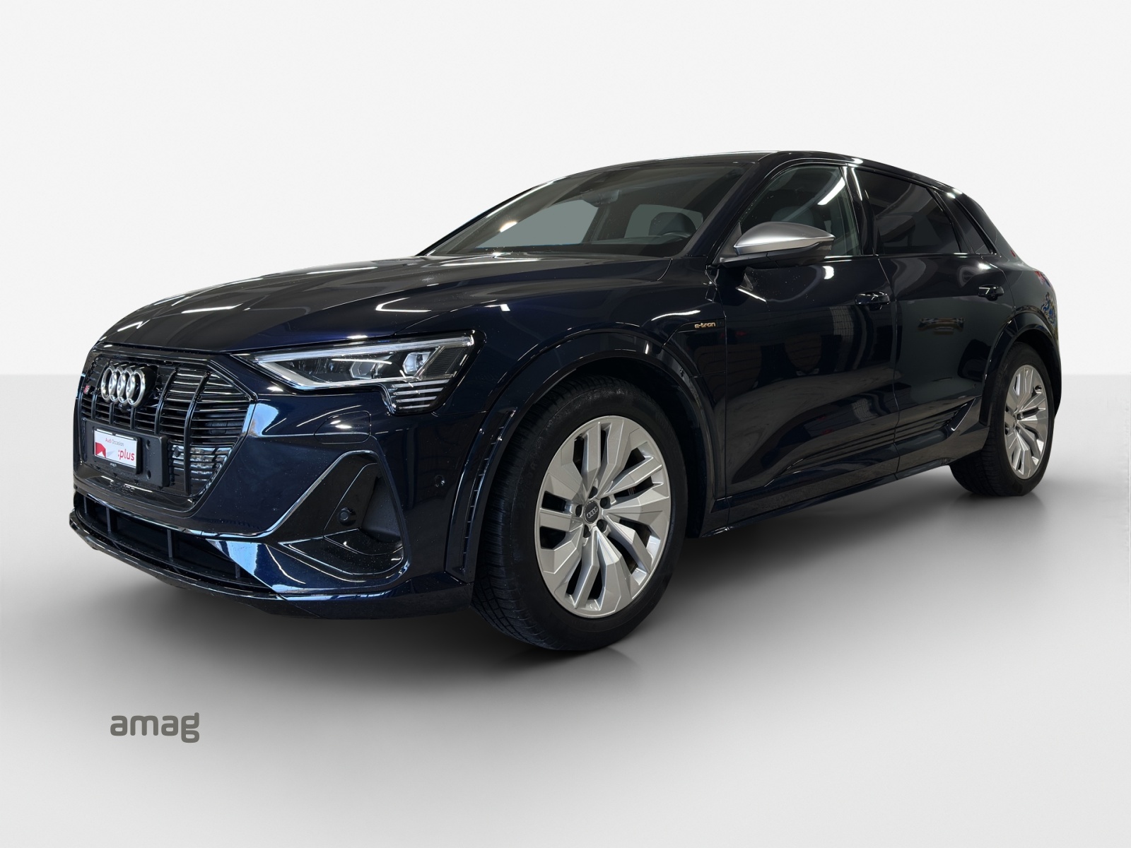 AUDI e-tron S quattro-image-0