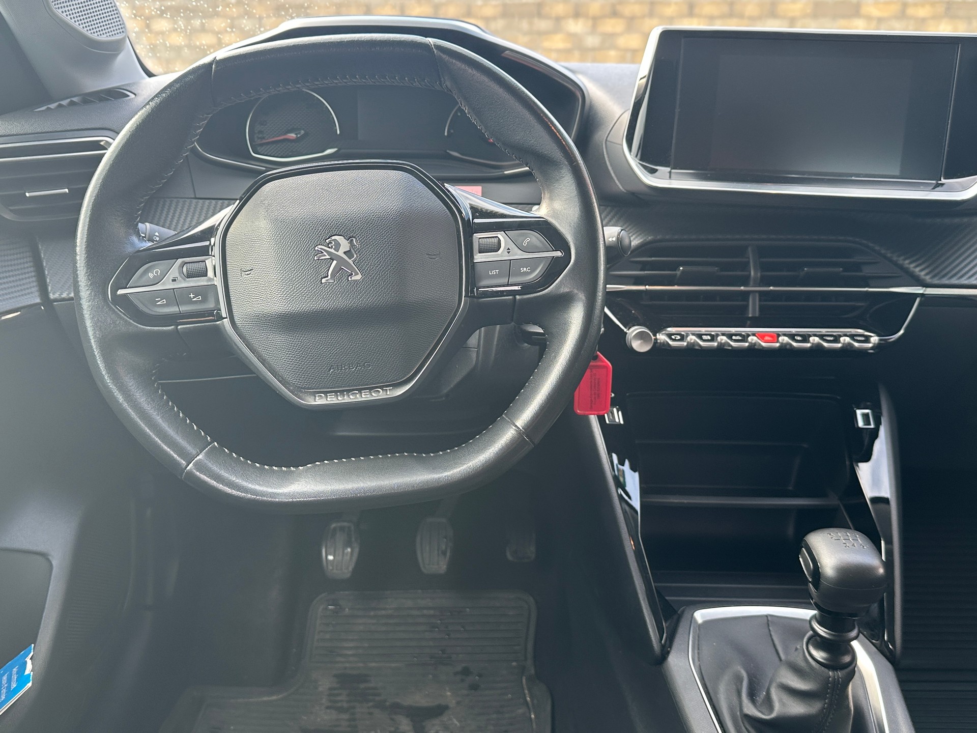 PEUGEOT 208 1.2 PureTech Active-image-5