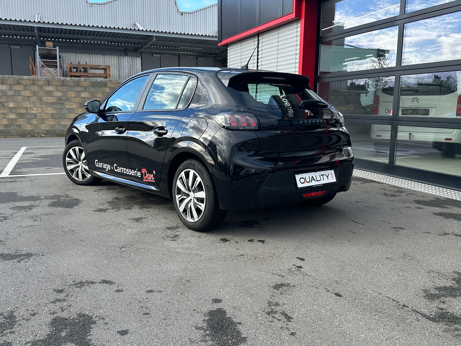 PEUGEOT 208 1.2 PureTech Active-image-3