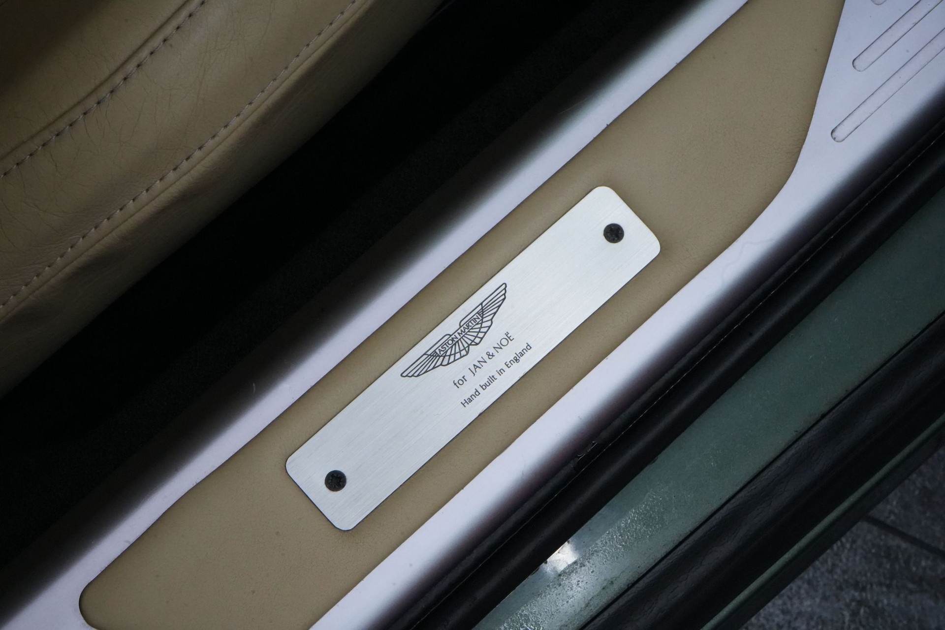 ASTON MARTIN DB9 Touchtronic 2-image-17