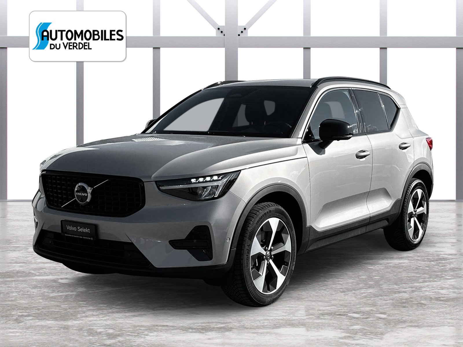 VOLVO XC40 2.0 B4 MH Plus Dark