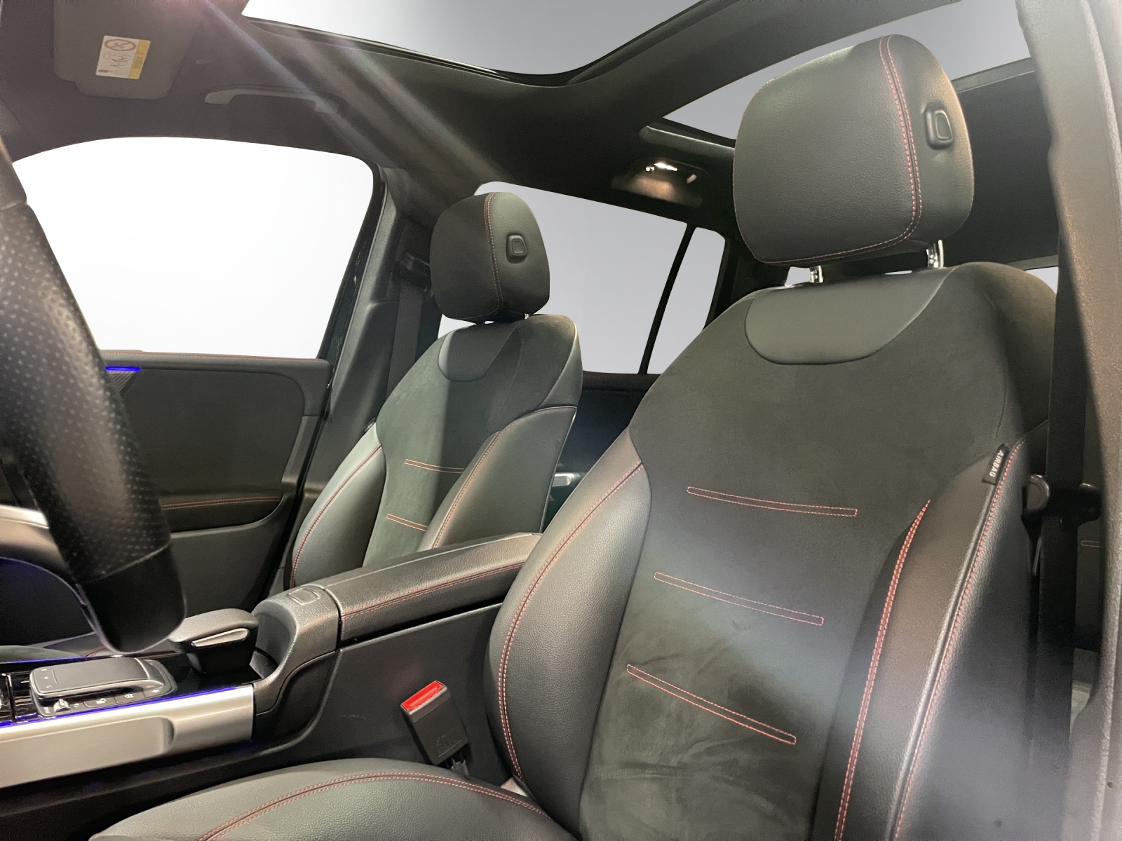 Image MERCEDES-BENZ GLB-250 GLB 250 4Matic 8G-Tronic