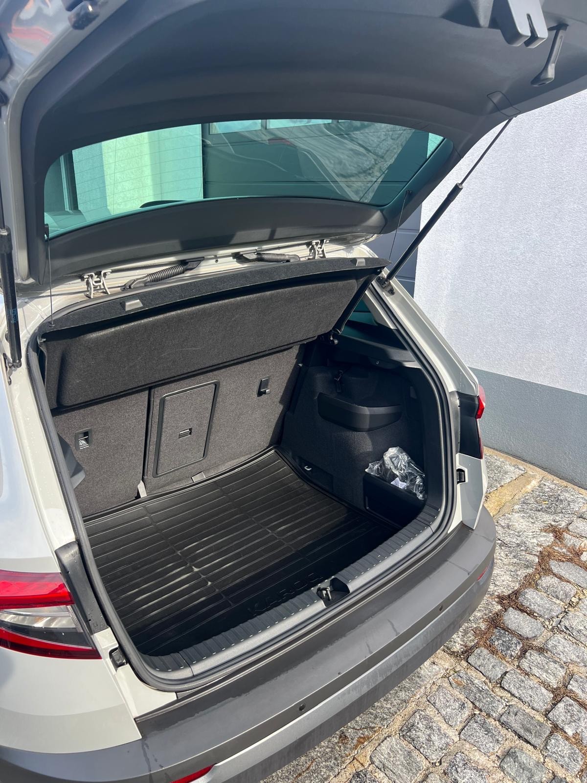 SKODA Karoq 2.0 TDI CR 4x4 DSG SportLine-image-15