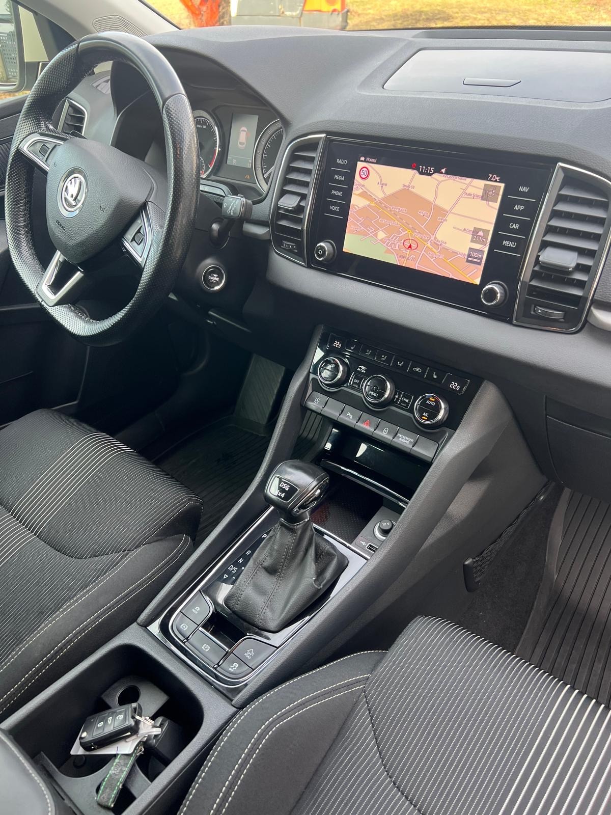 SKODA Karoq 2.0 TDI CR 4x4 DSG SportLine-image-8