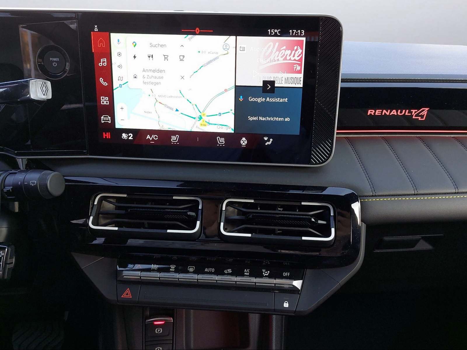 RENAULT R4 E-Tech Comfort Range iconic-image-9
