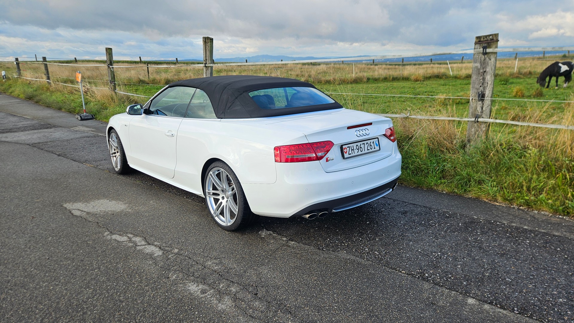 AUDI S5 Cabrio 3.0 TFSI quattro S-tronic-image-4