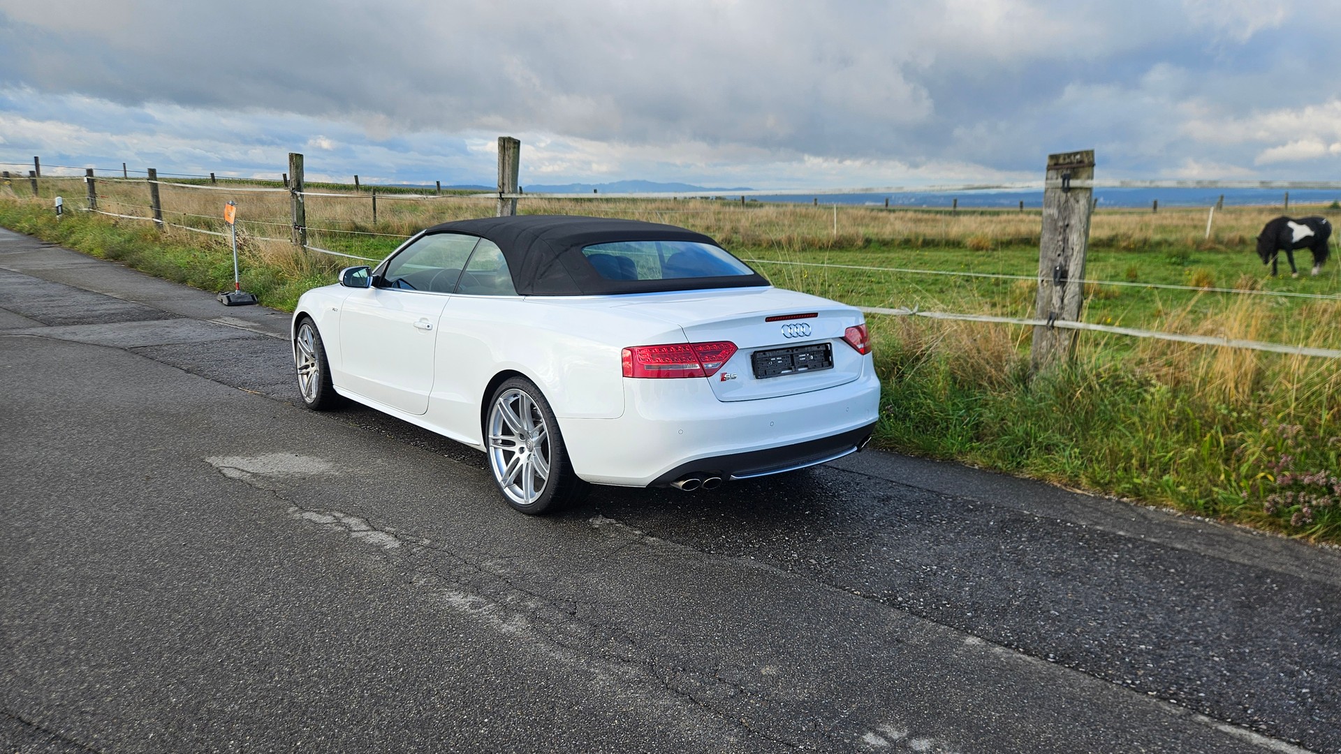 AUDI S5 Cabrio 3.0 TFSI quattro S-tronic-image-2