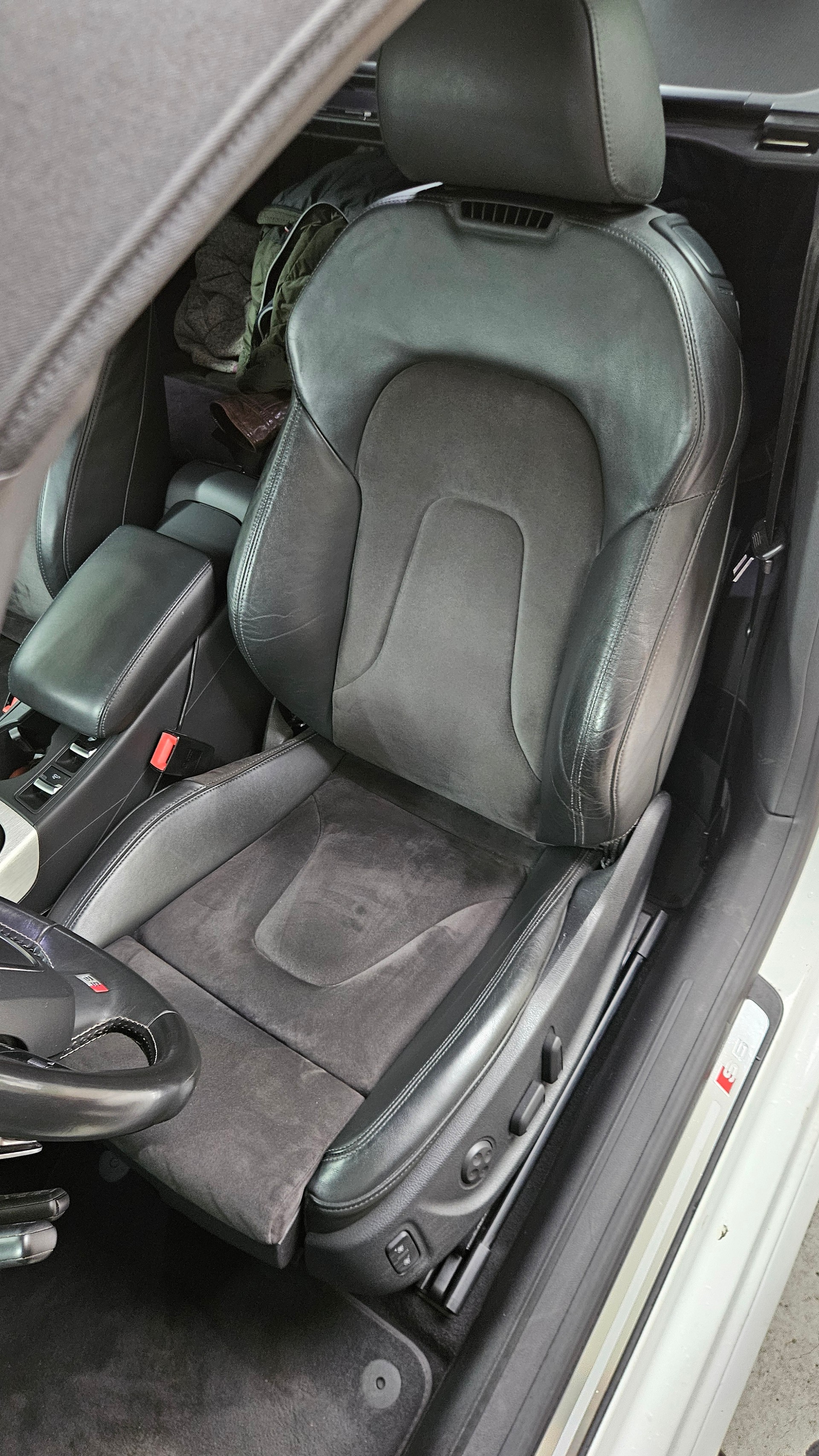 AUDI S5 Cabrio 3.0 TFSI quattro S-tronic-image-9