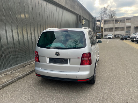 VW Touran 1.4 TSI High-image-3