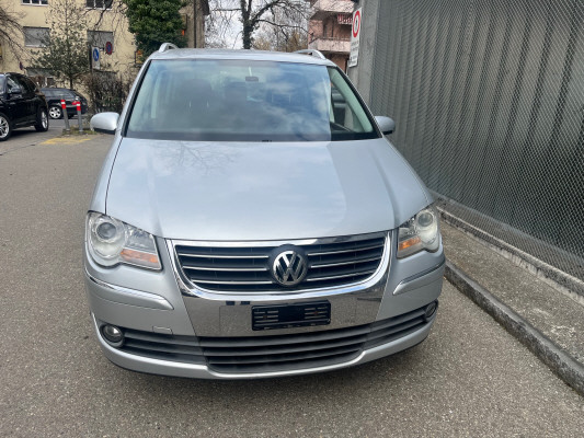 VW Touran 1.4 TSI High