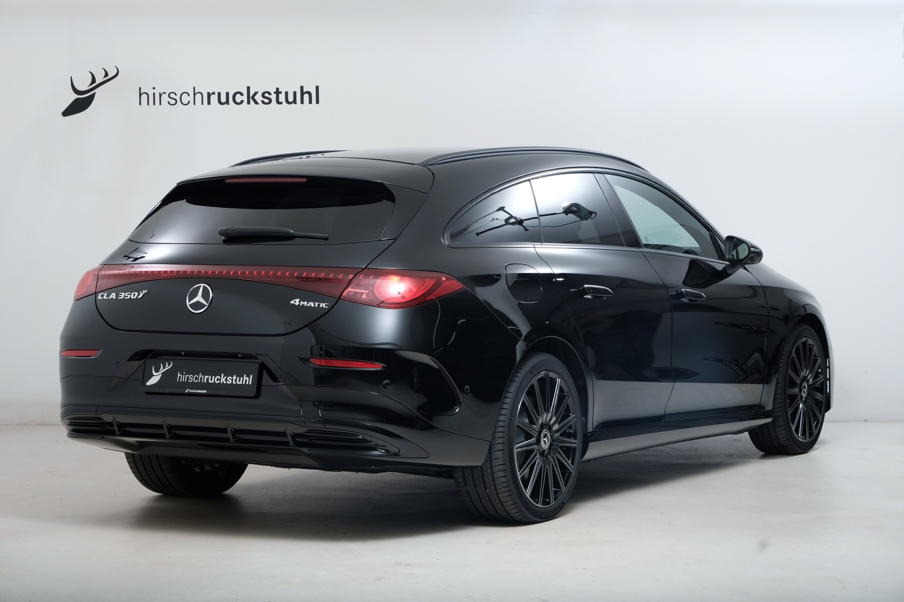 MERCEDES-BENZ CLA Shooting Brake 350 4Matic 85 kWh EQ-showroom-element-3