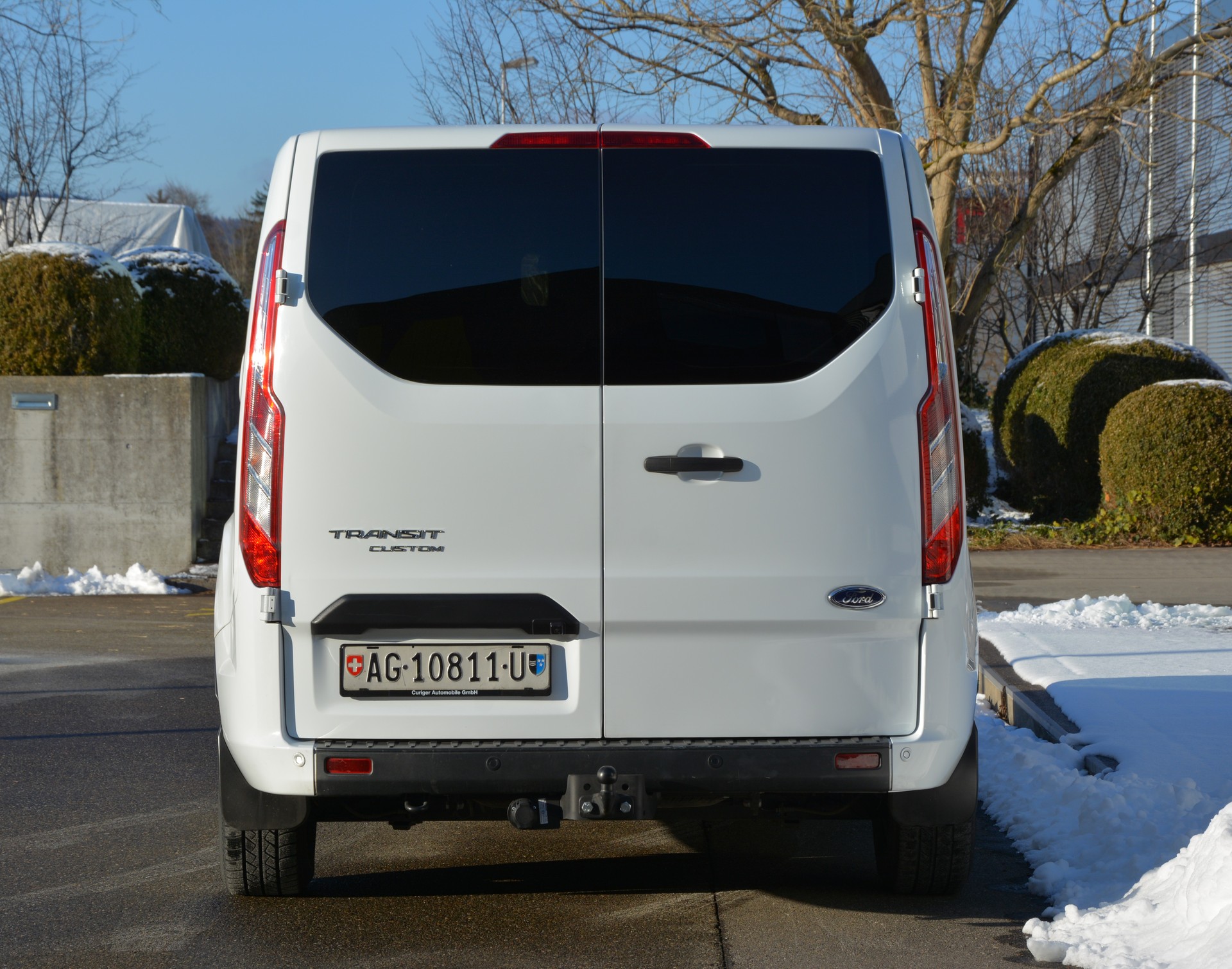 FORD Transit Custom Van 300 L2H1 Trend A-image-3
