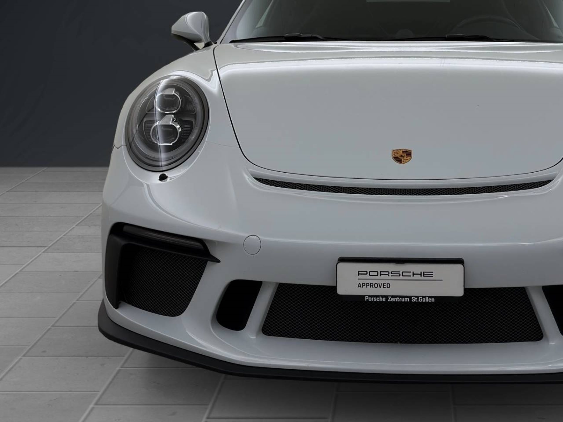 PORSCHE 911 GT3-image-8