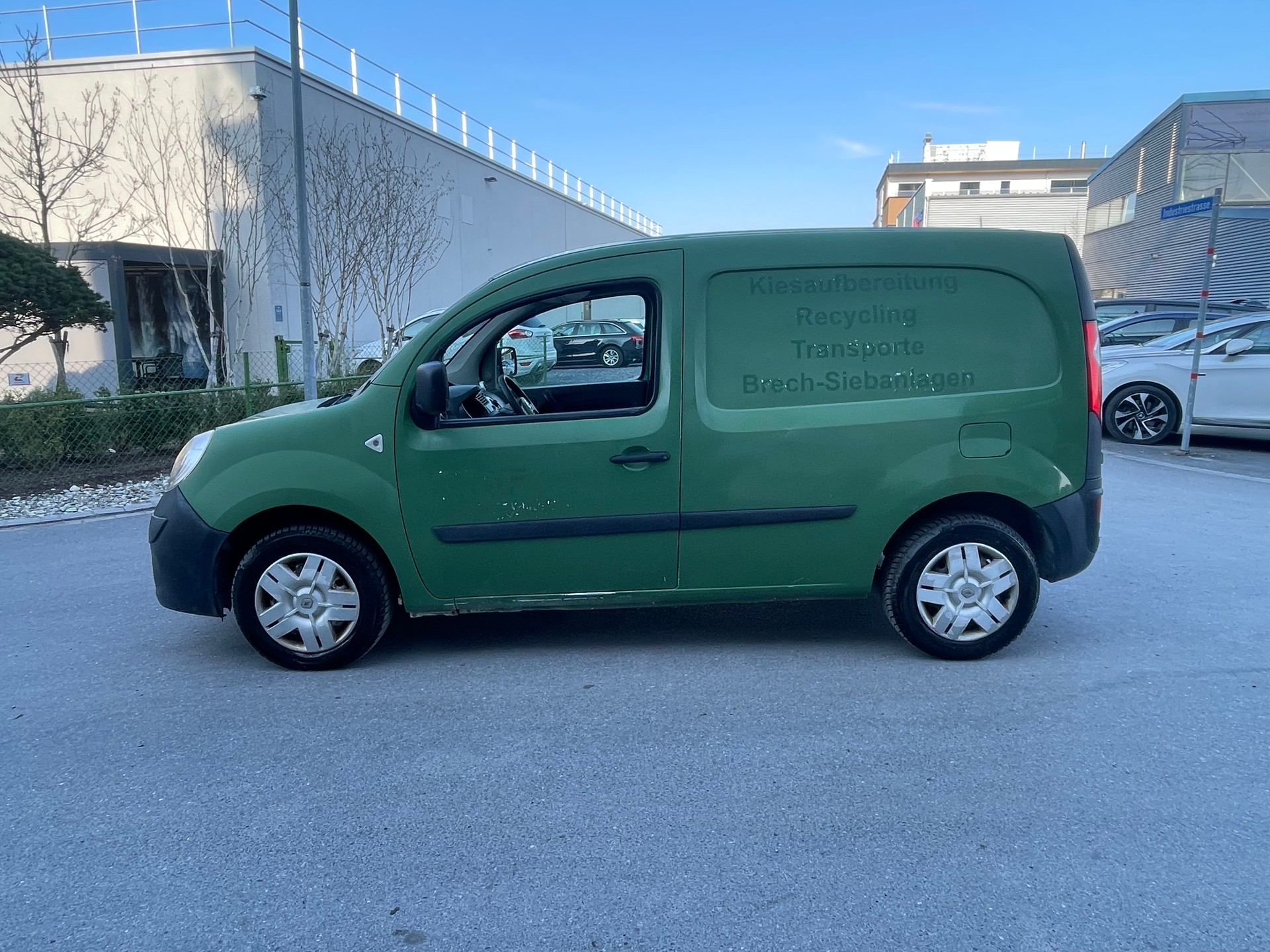 RENAULT Kangoo dCi90-image-5