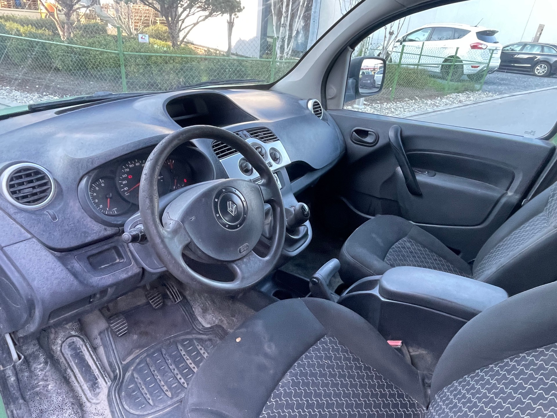 RENAULT Kangoo dCi90-image-7