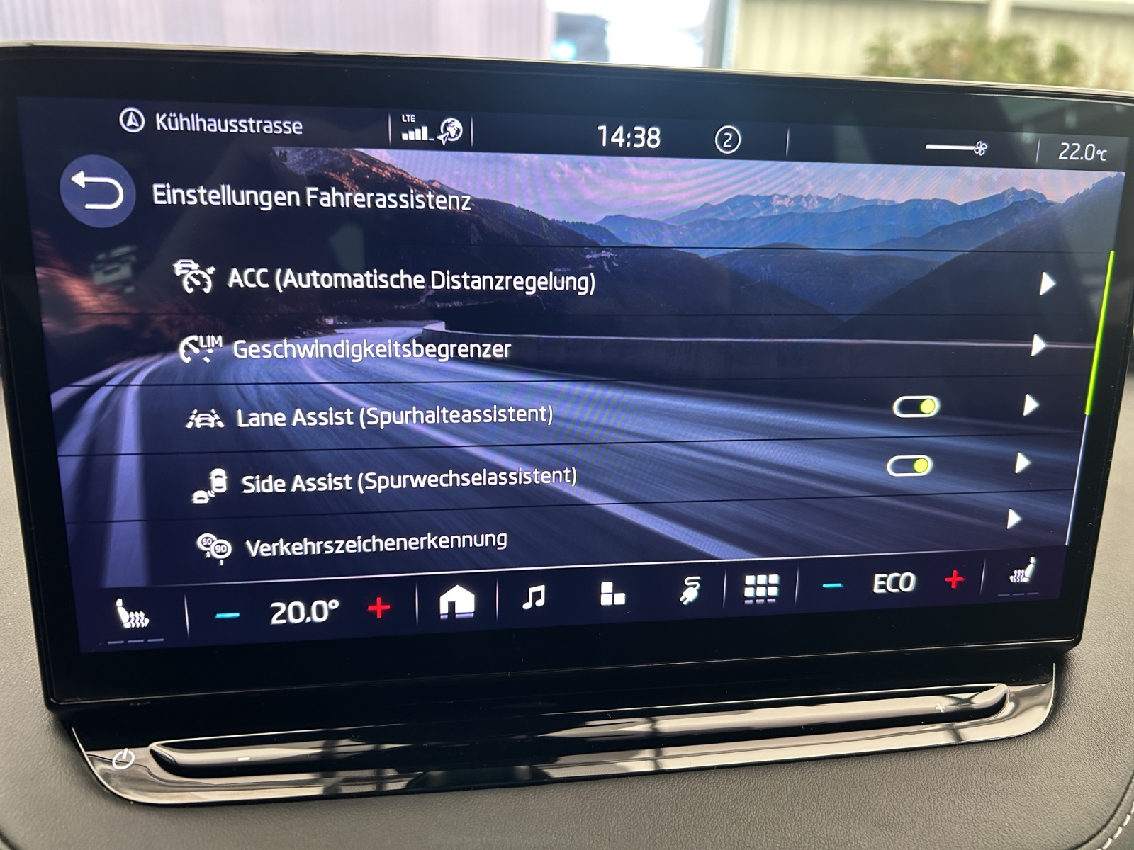 SKODA Enyaq Coupé RS iV 80 4x4 - Matrix-LED - 21 Zollaluräder Vision-image-11