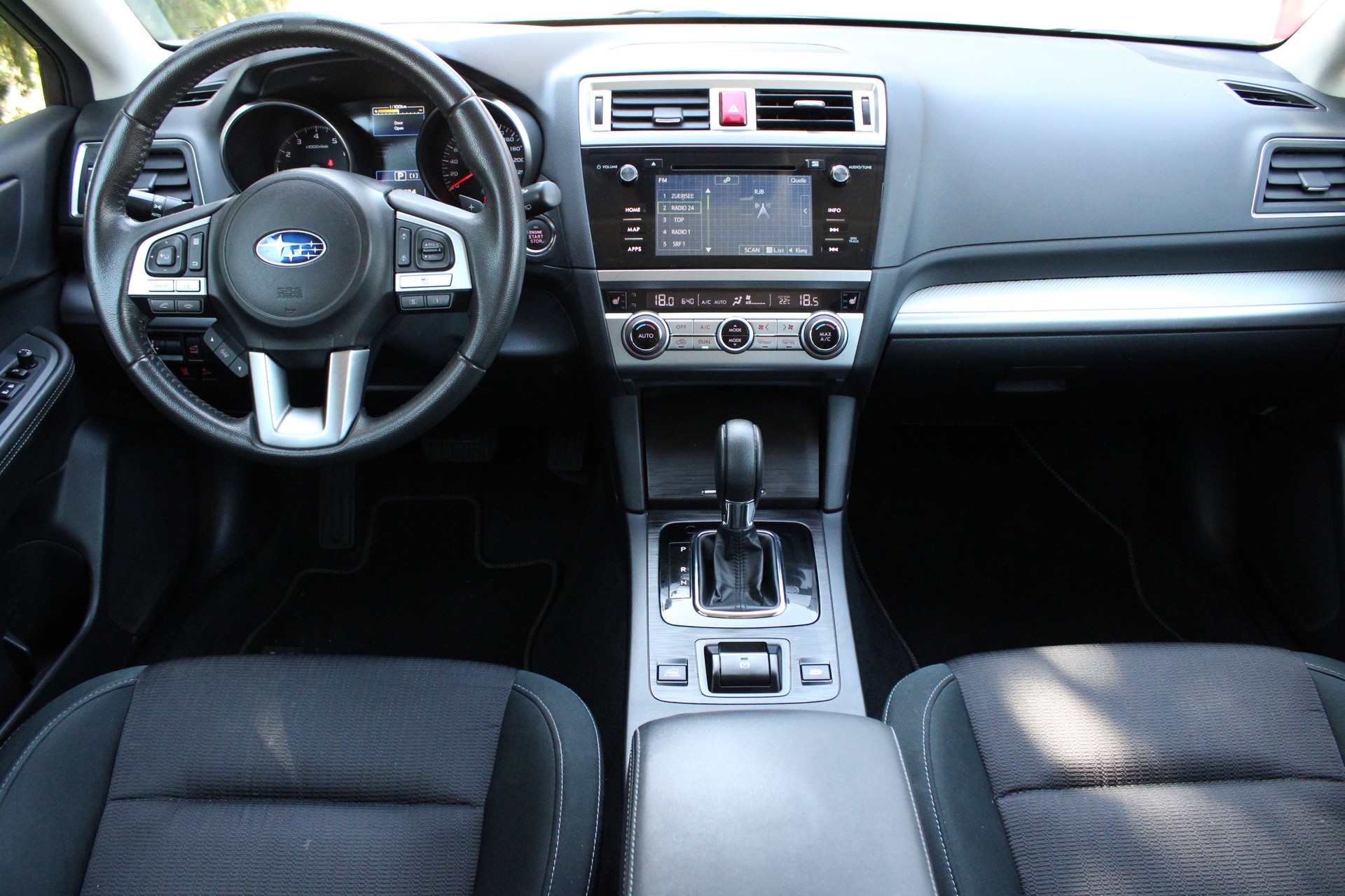 SUBARU Outback 2.5i Swiss AWD Lineartronic-image-11