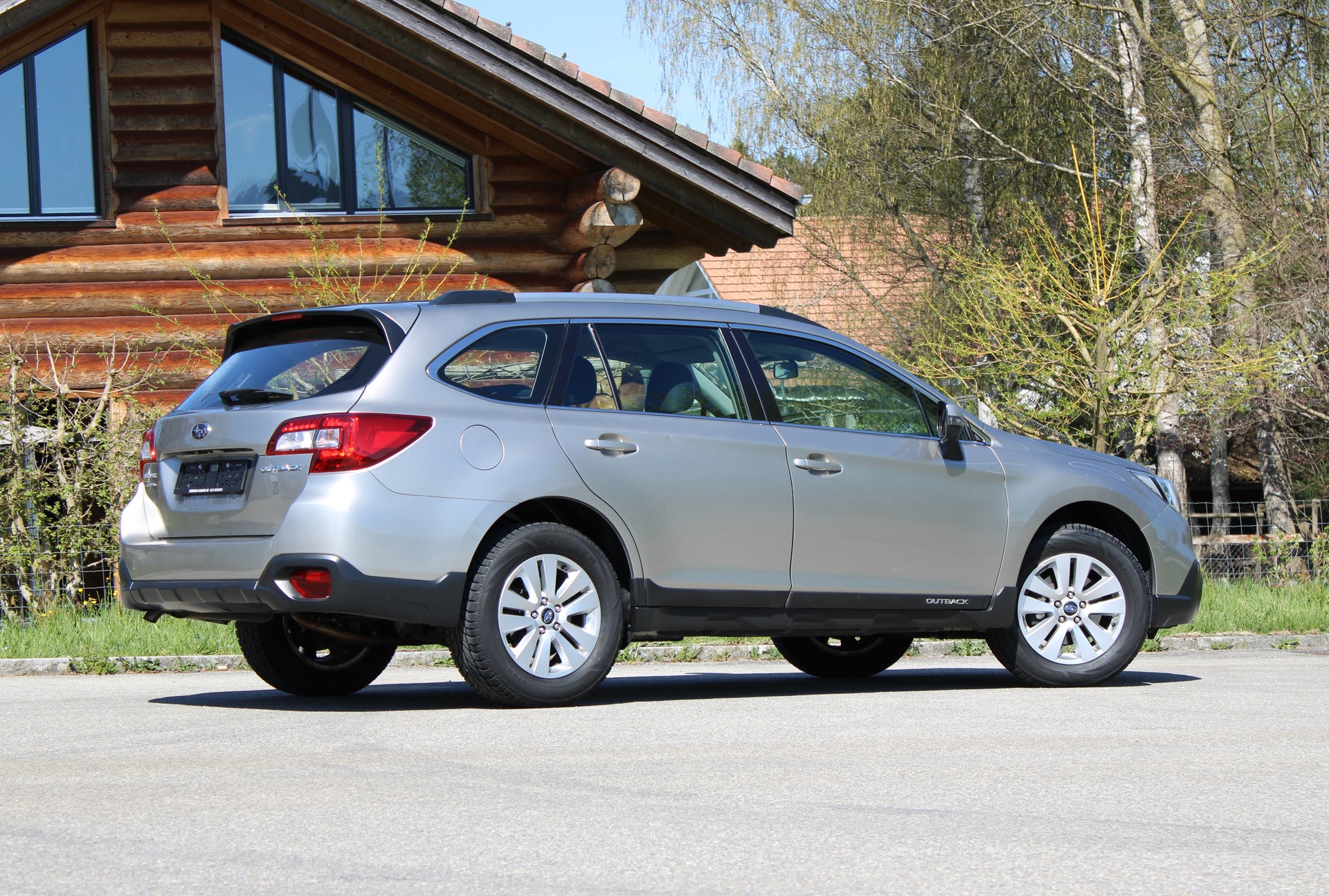 SUBARU Outback 2.5i Swiss AWD Lineartronic-image-6