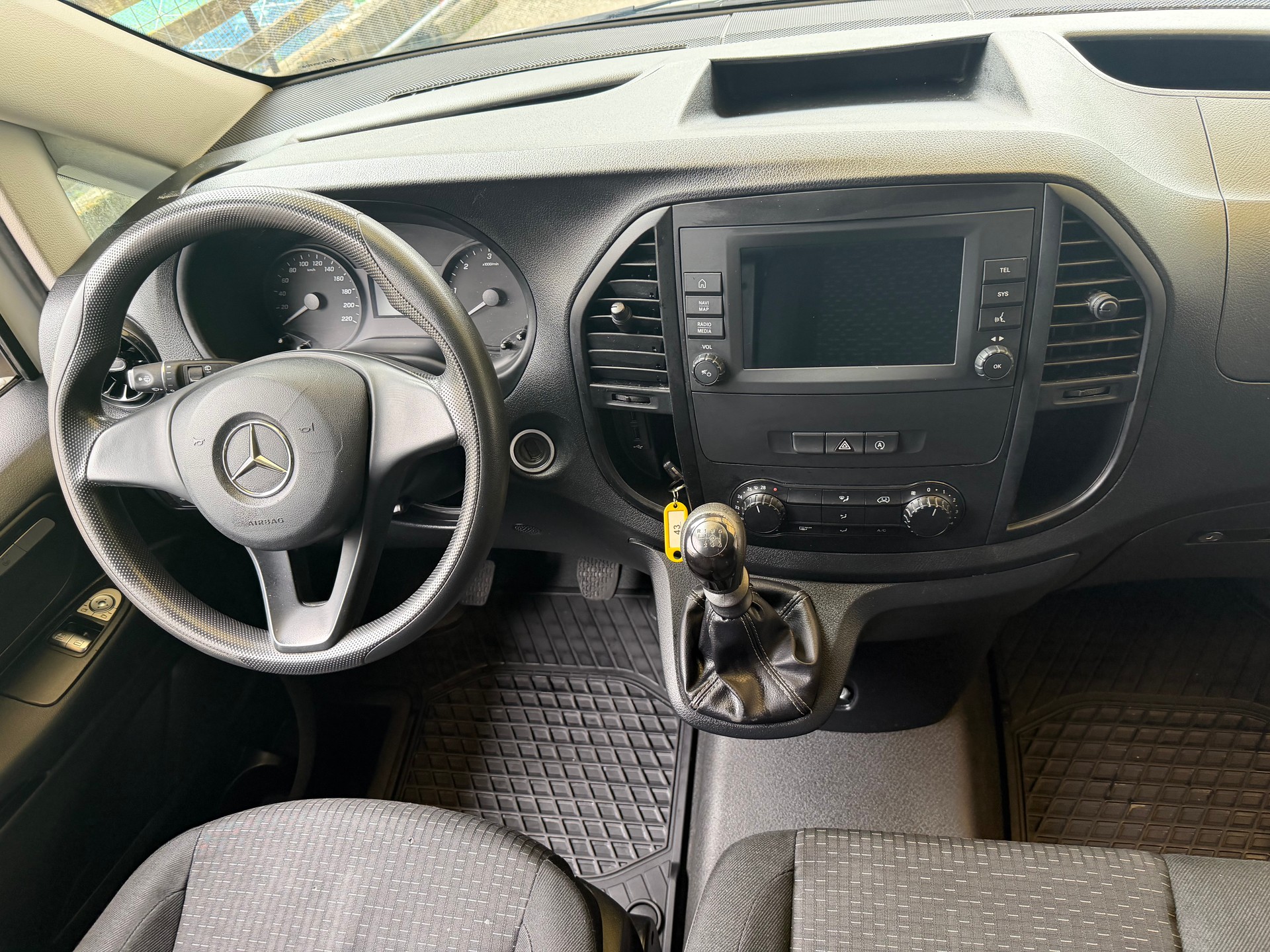 MERCEDES-BENZ Vito 110 CDI Worker Lang FWD-image-10