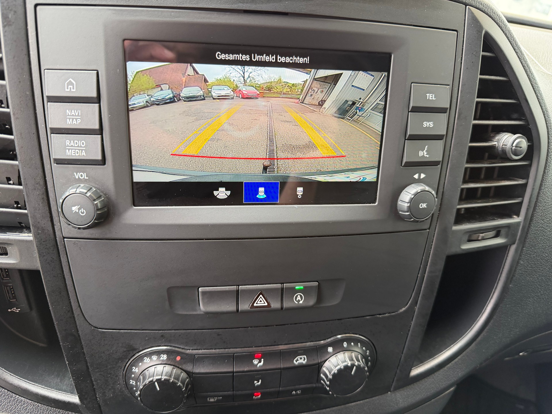 MERCEDES-BENZ Vito 110 CDI Worker Lang FWD-image-14