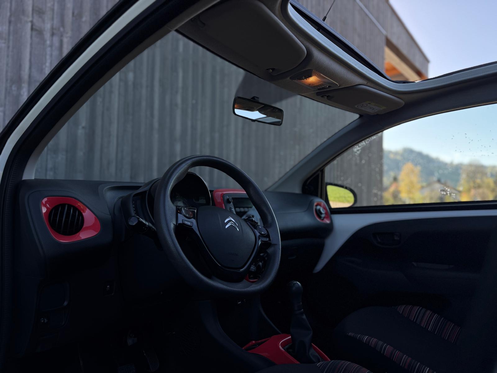 CITROEN C1 1.2 VTi Shine-image-4
