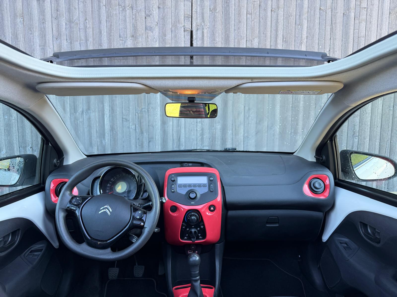 CITROEN C1 1.2 VTi Shine-image-5