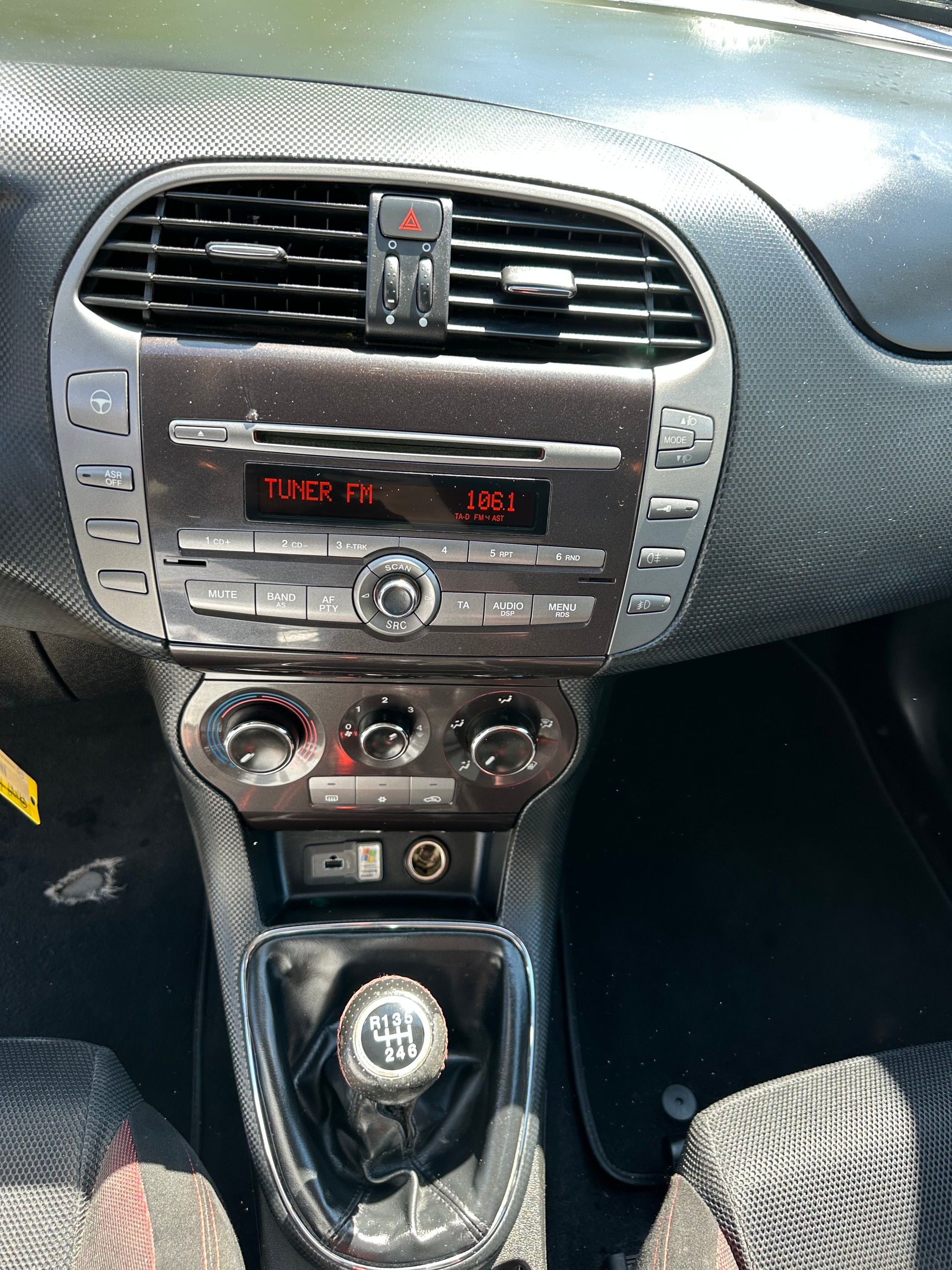 FIAT Bravo 1.4 16V Turbo Dynamic-image-9