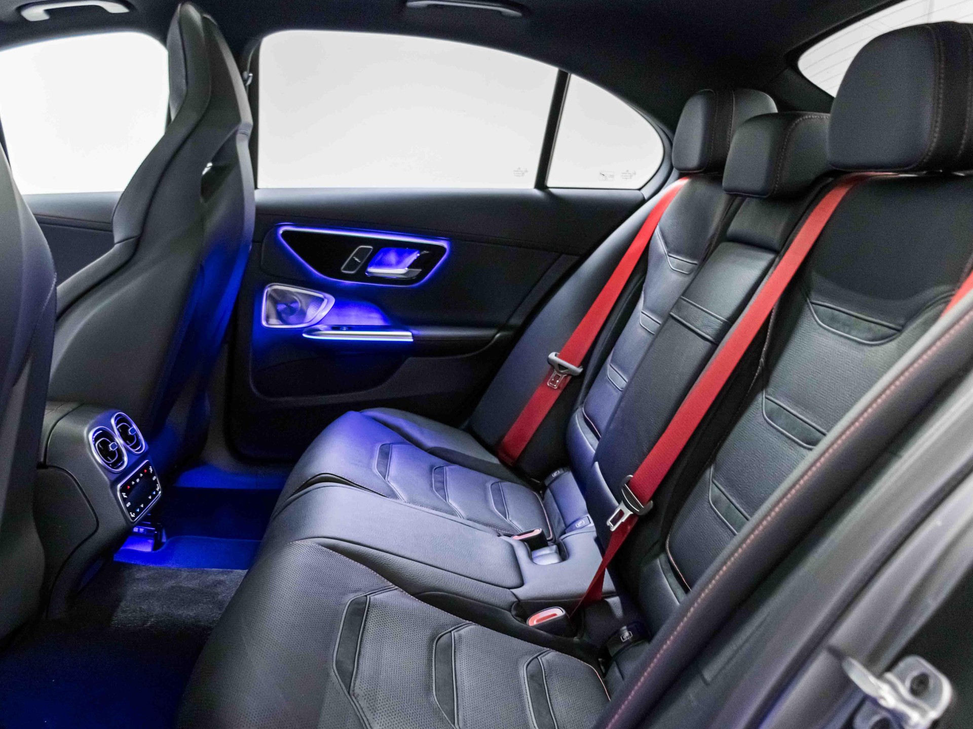 MERCEDES-BENZ C 43 AMG 4MATIC "Executive Edition"-image-7