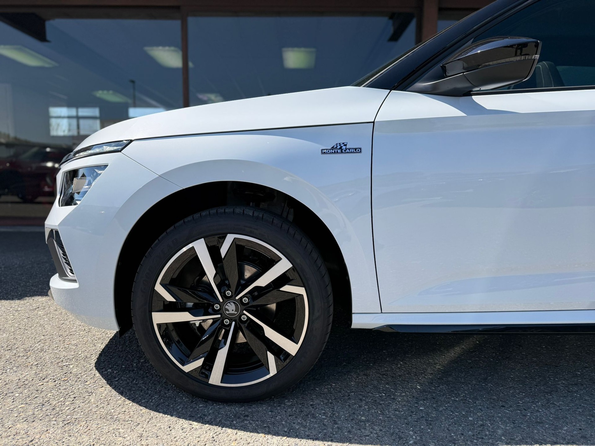 SKODA Kamiq 1.5 TSI Monte Carlo DSG-image-5