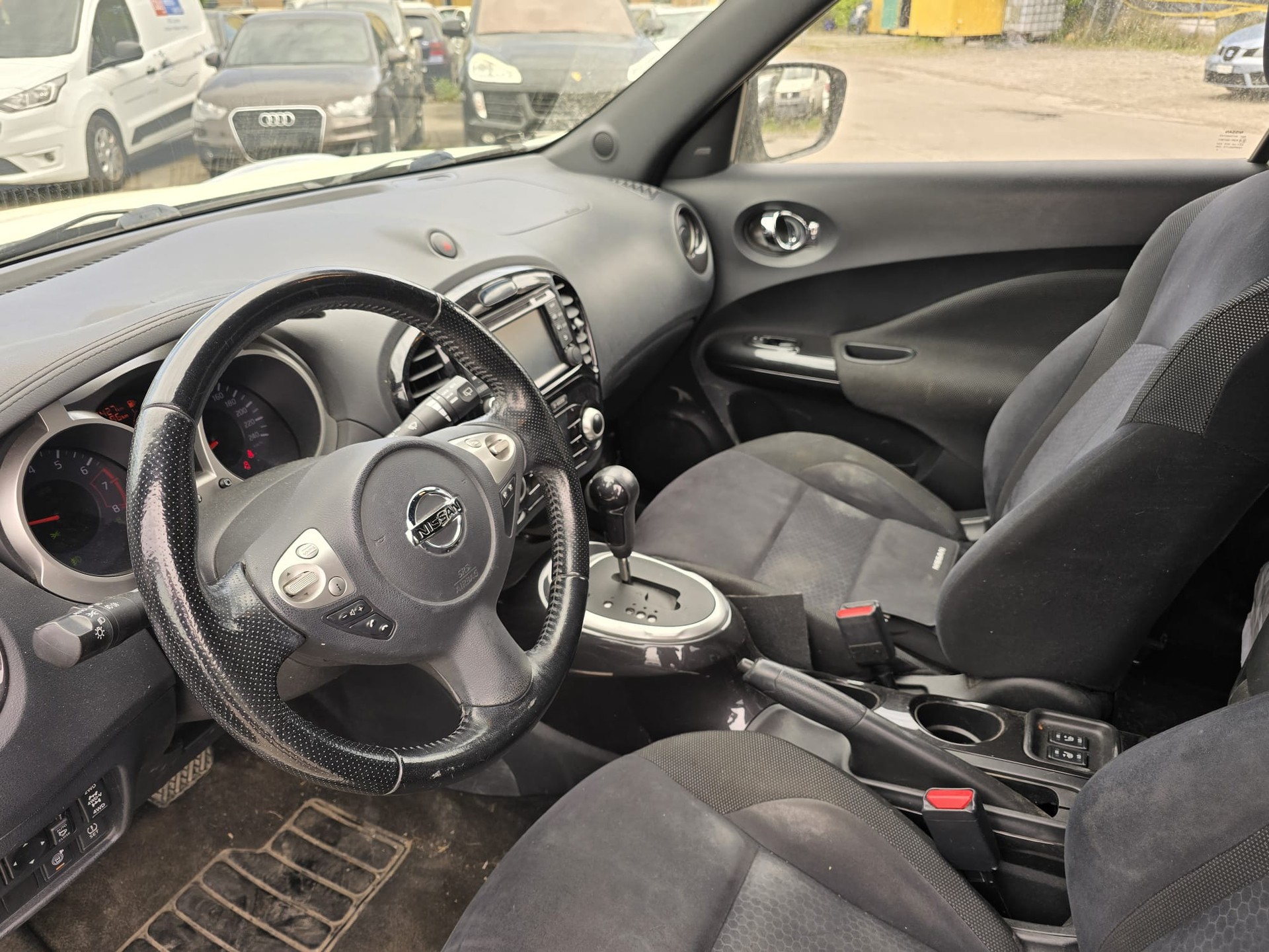 NISSAN Juke 1.6 DIG-T tekna 17'' 4x4 Xtronic M-CVT-image-8