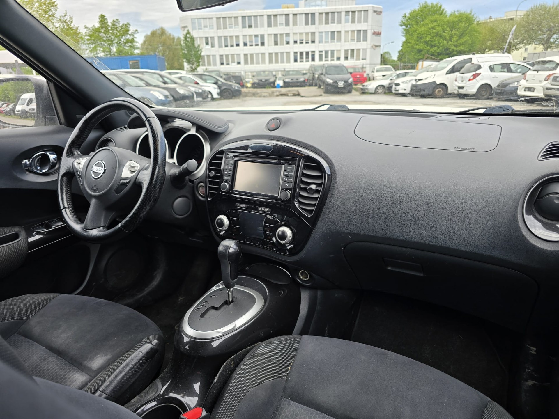NISSAN Juke 1.6 DIG-T tekna 17'' 4x4 Xtronic M-CVT-image-9