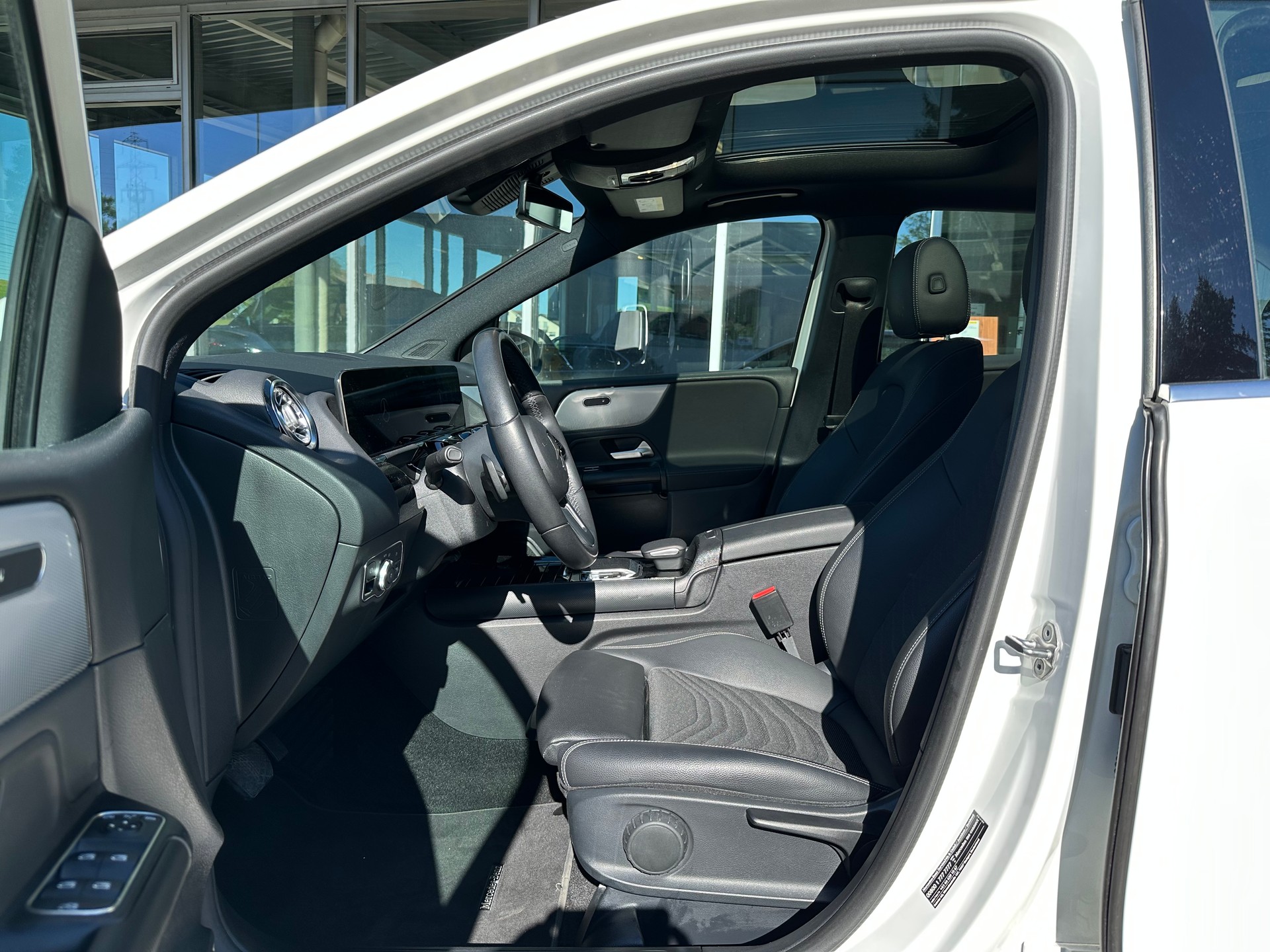 MERCEDES-BENZ B 220 4Matic Style 7G-DCT-image-7