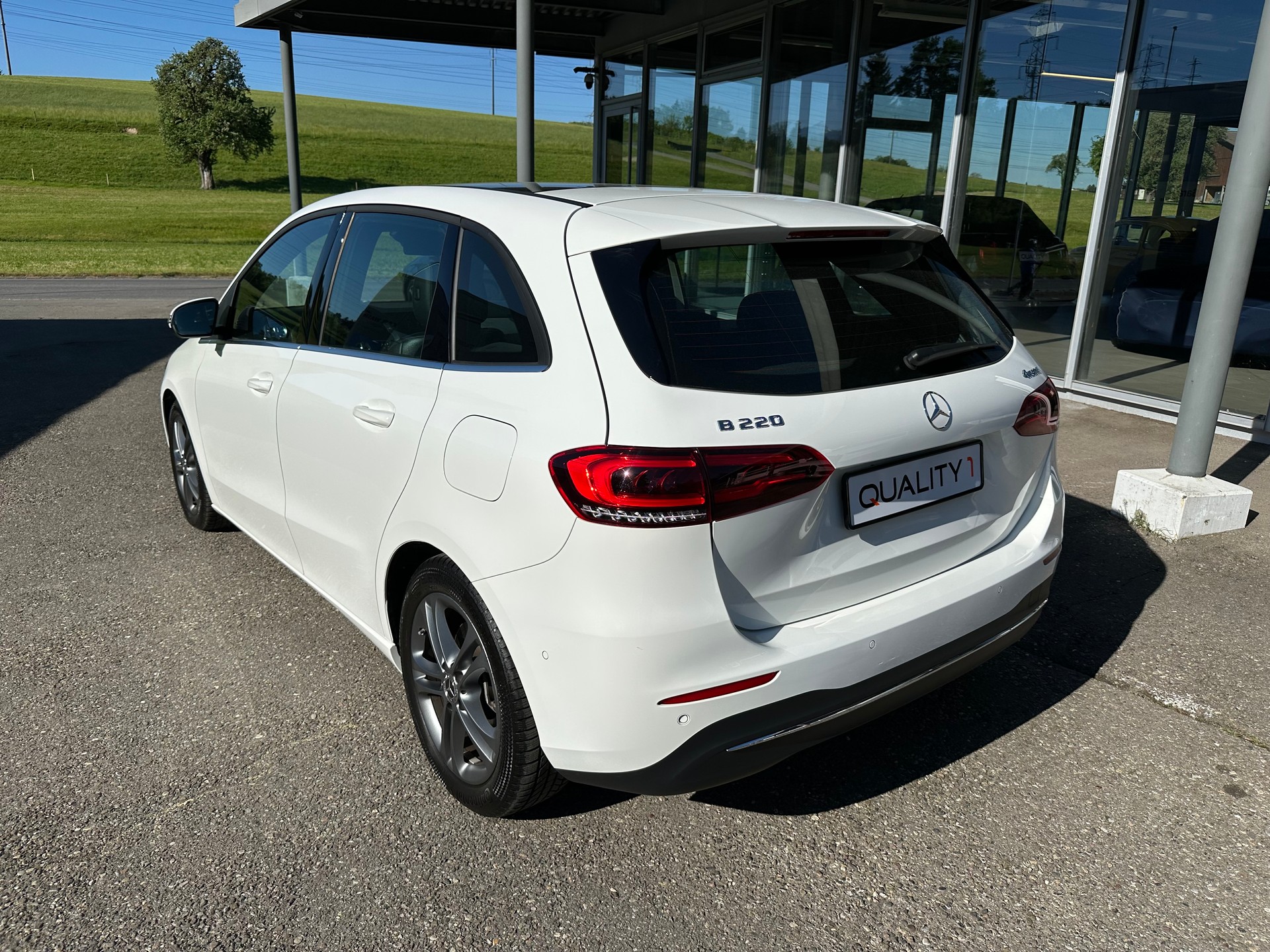 MERCEDES-BENZ B 220 4Matic Style 7G-DCT-image-21