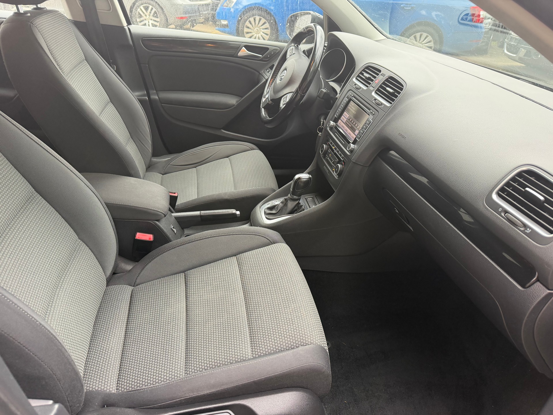 VW Golf 1.4 TSI Trendline DSG-image-8