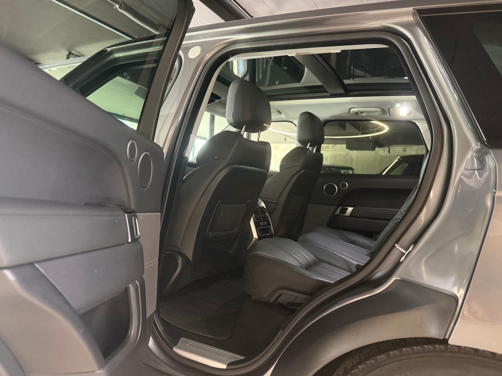 LAND ROVER Range Rover Sport 3.0 SDV6 HSE Dynamic Automatic-image-8