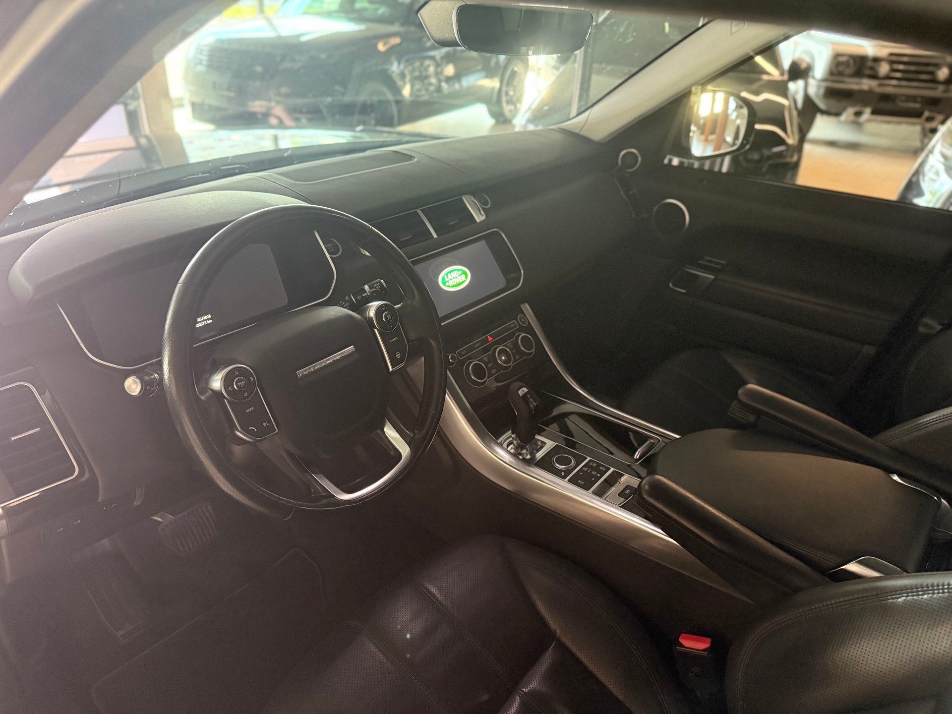 LAND ROVER Range Rover Sport 3.0 SDV6 HSE Dynamic Automatic-image-6