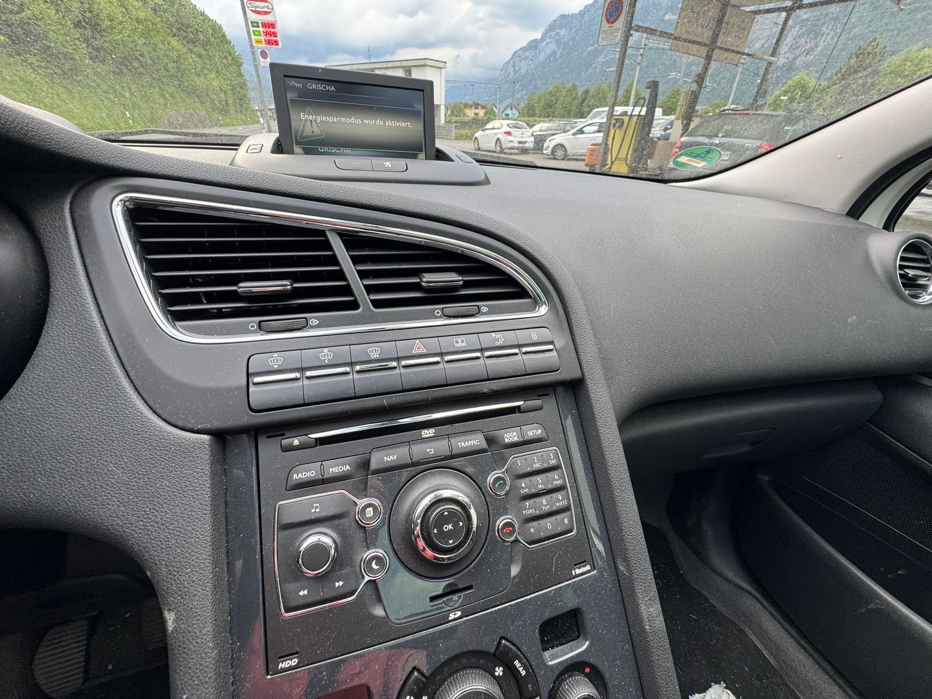 PEUGEOT 5008 2.0 HDI Style-image-11