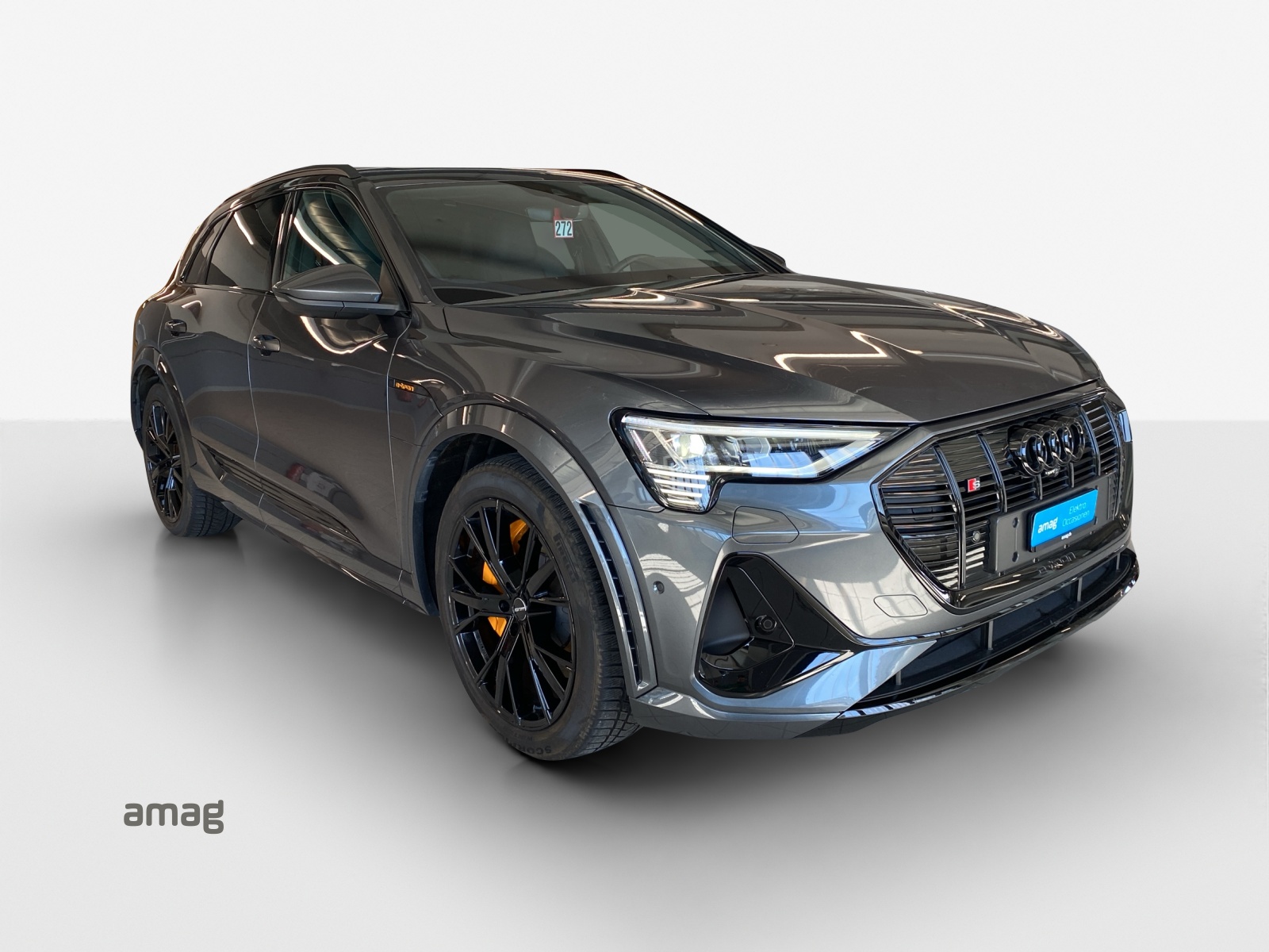 AUDI e-tron S quattro-image-6