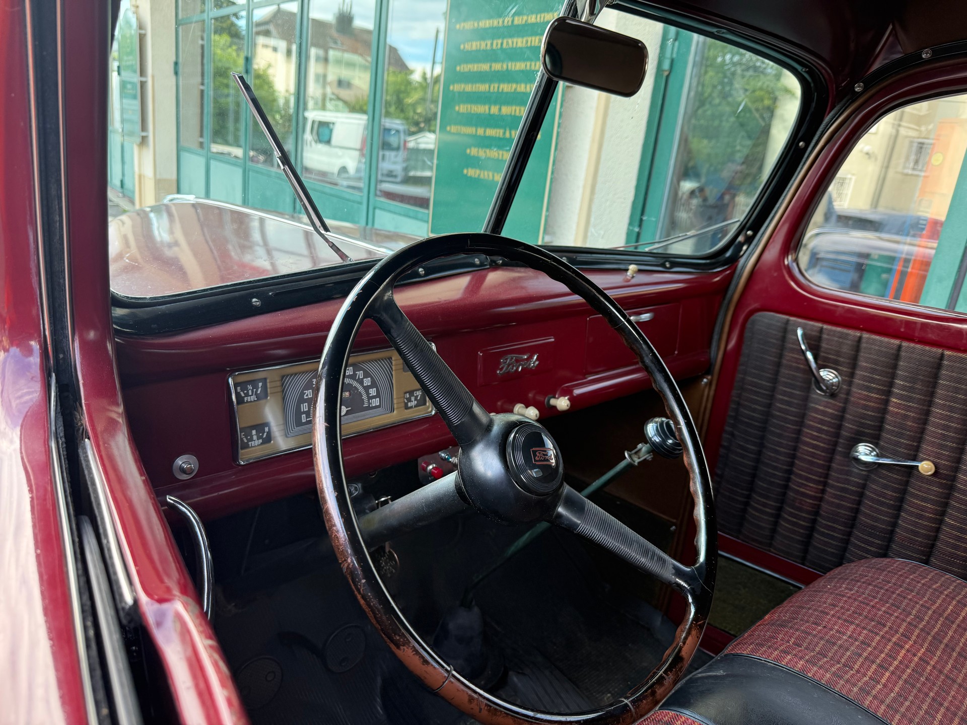 FORD F-Pickup-image-13