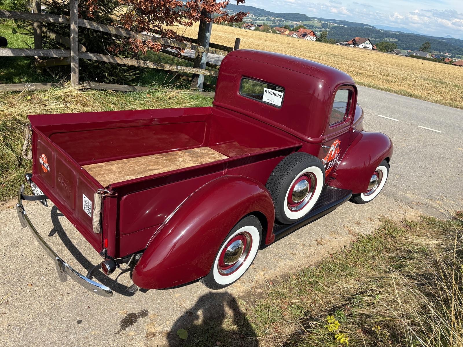 FORD F-Pickup-showroom-element-1