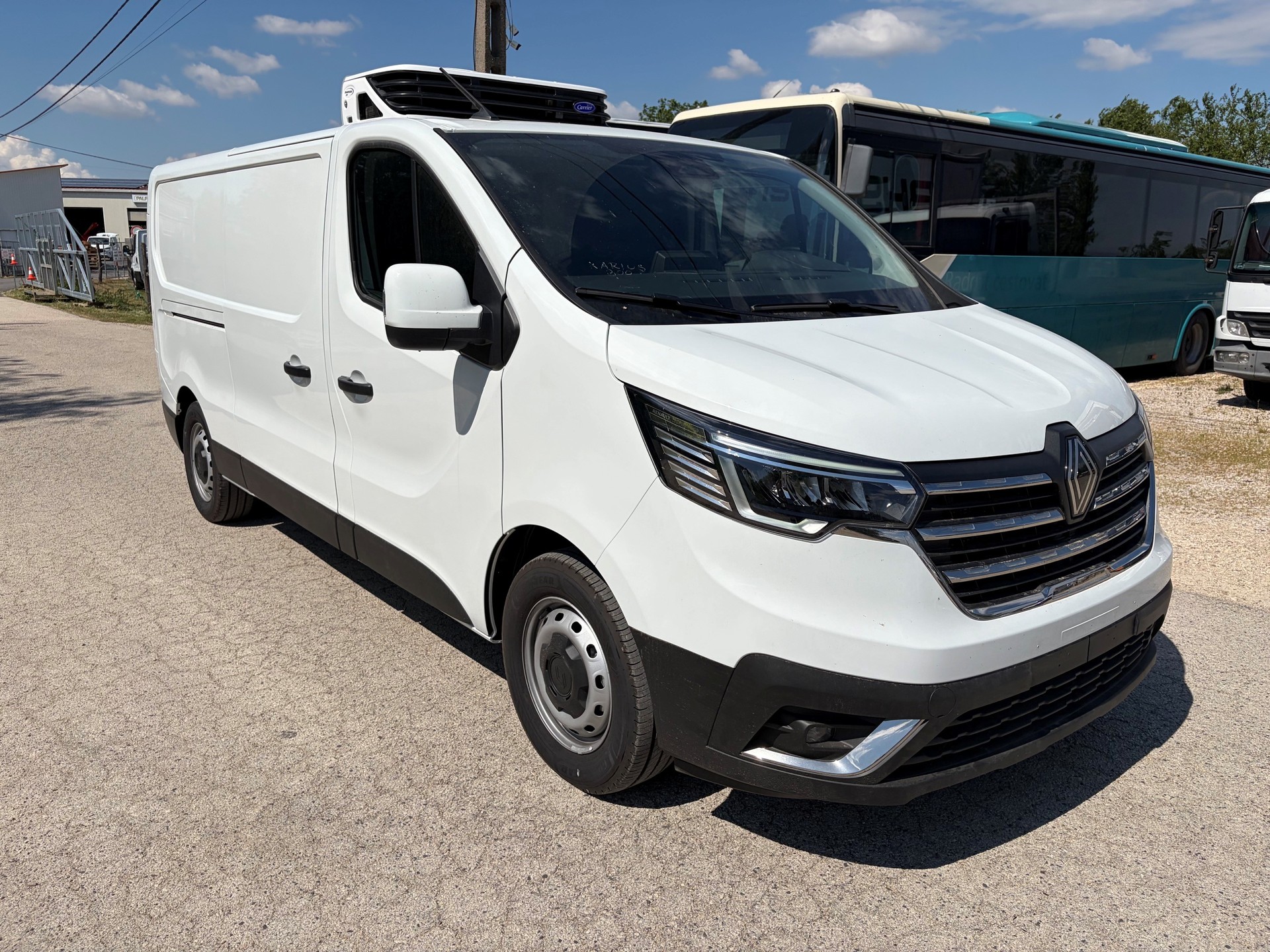 RENAULT L2H1 170Ps Automat mit Carrier TK Kühlausbau Minus 20 Grad