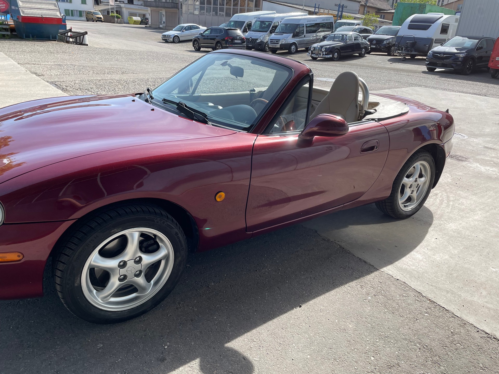MAZDA MX-5 1.6i-16 Exclusive Youngster-image-2