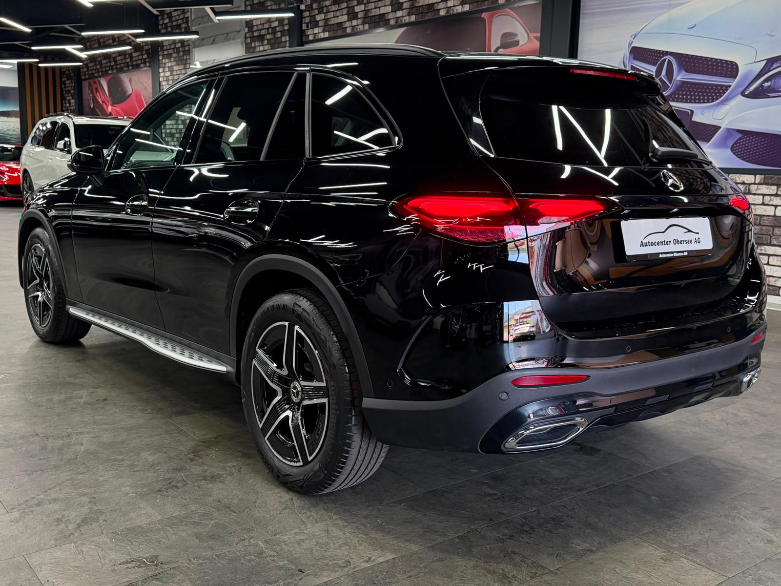 MERCEDES-BENZ GLC 200 4MATIC AMG Line | Panorama | Night Paket | KEYLESS-GO | 9G-TRONIC | MBUX Premium |-image-4