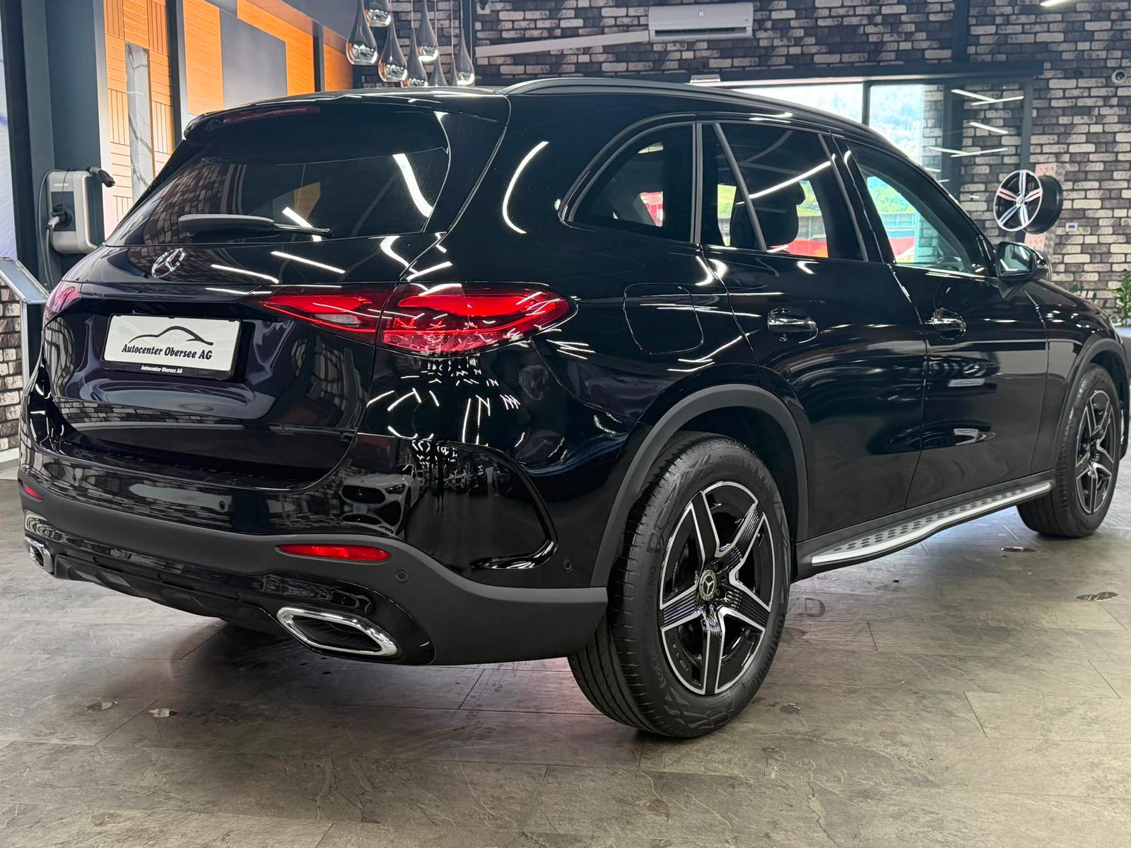 MERCEDES-BENZ GLC 200 4MATIC AMG Line | Panorama | Night Paket | KEYLESS-GO | 9G-TRONIC | MBUX Premium |-showroom-element-3