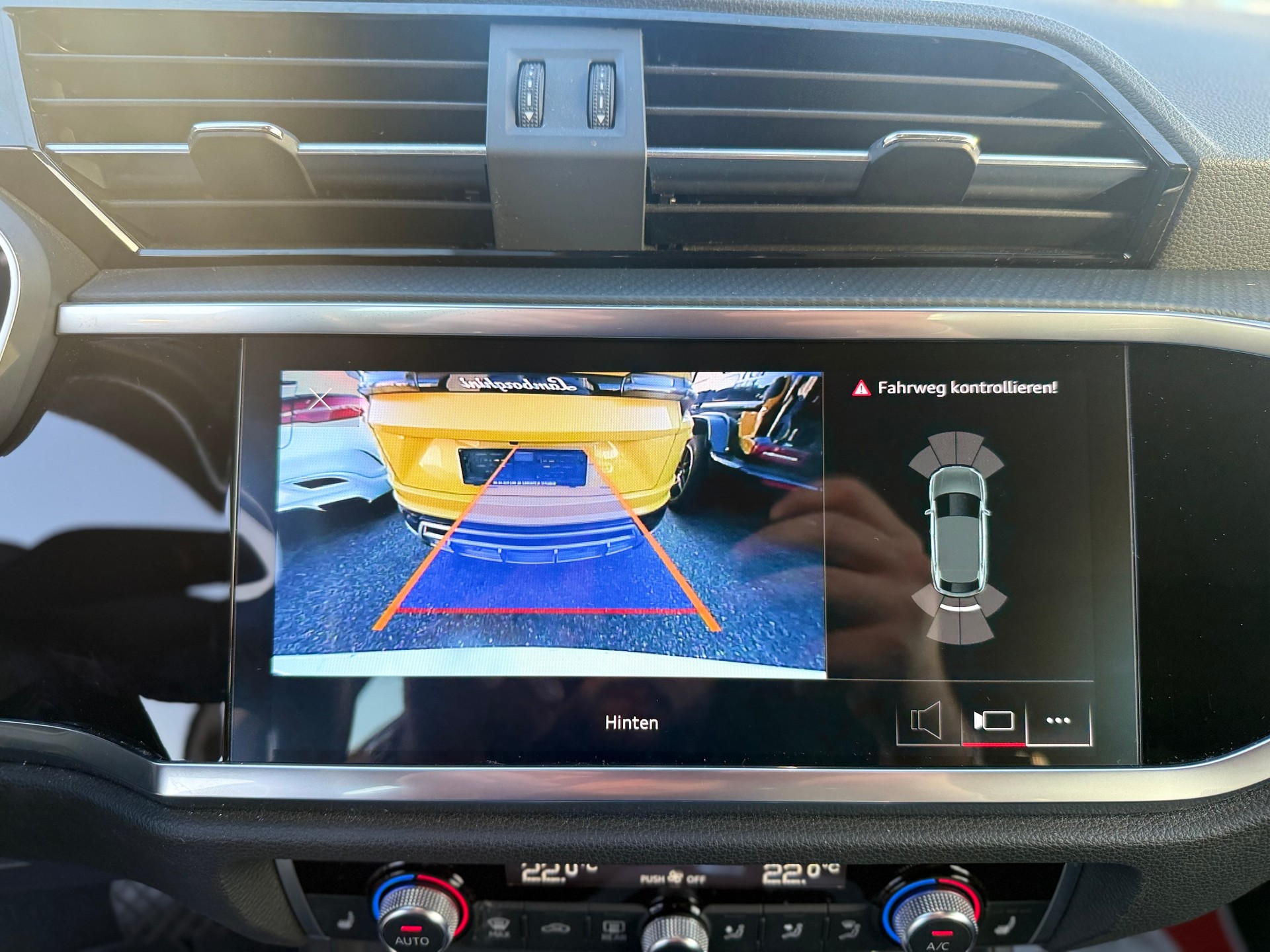 AUDI Q3 Sportback 35 TFSI S line Attraction S-tronic-image-9
