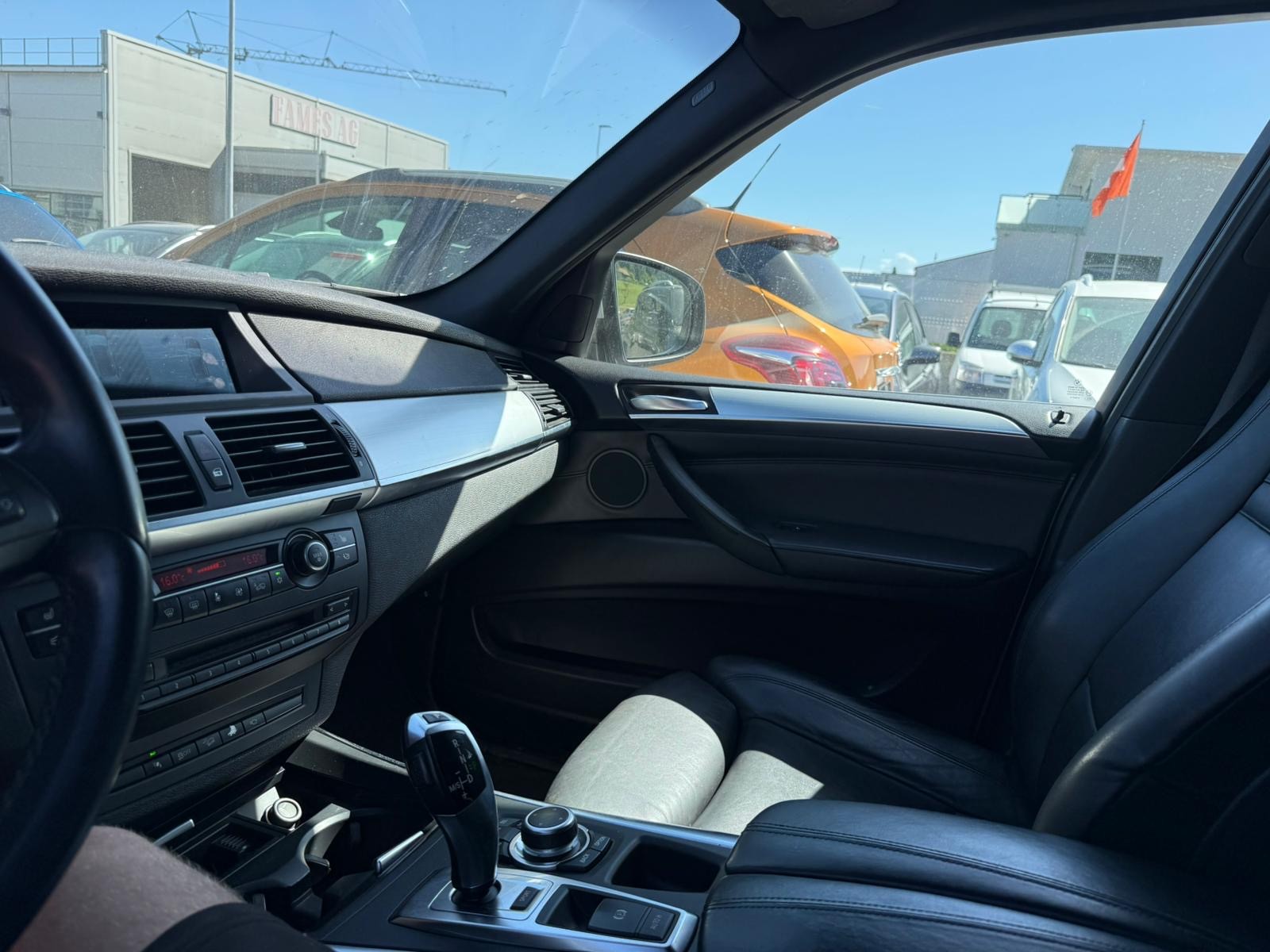 BMW X5 xDrive 40d Steptronic-image-23