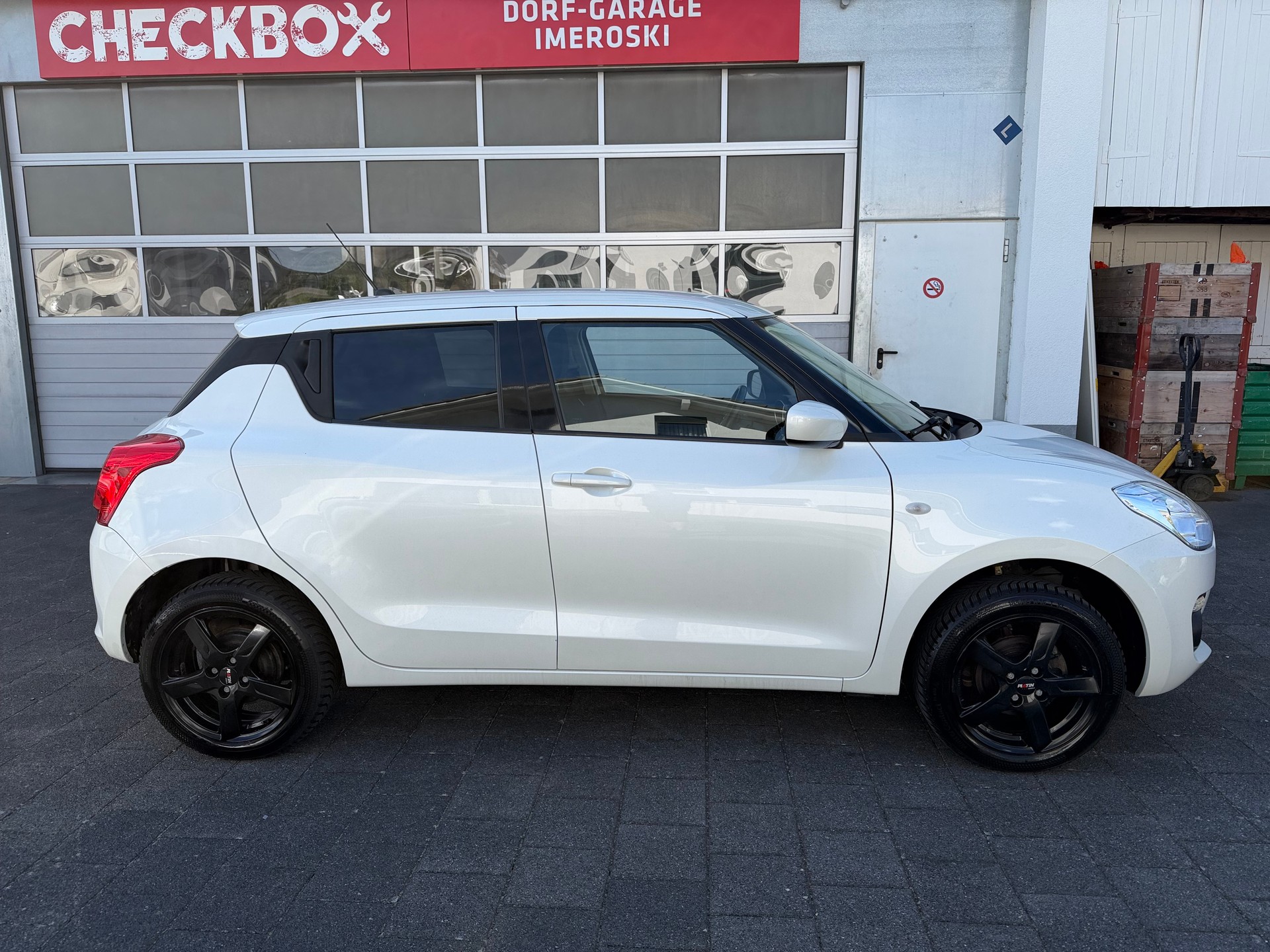 SUZUKI Swift 1.2i Tradizio Allgrip 4x4-image-3